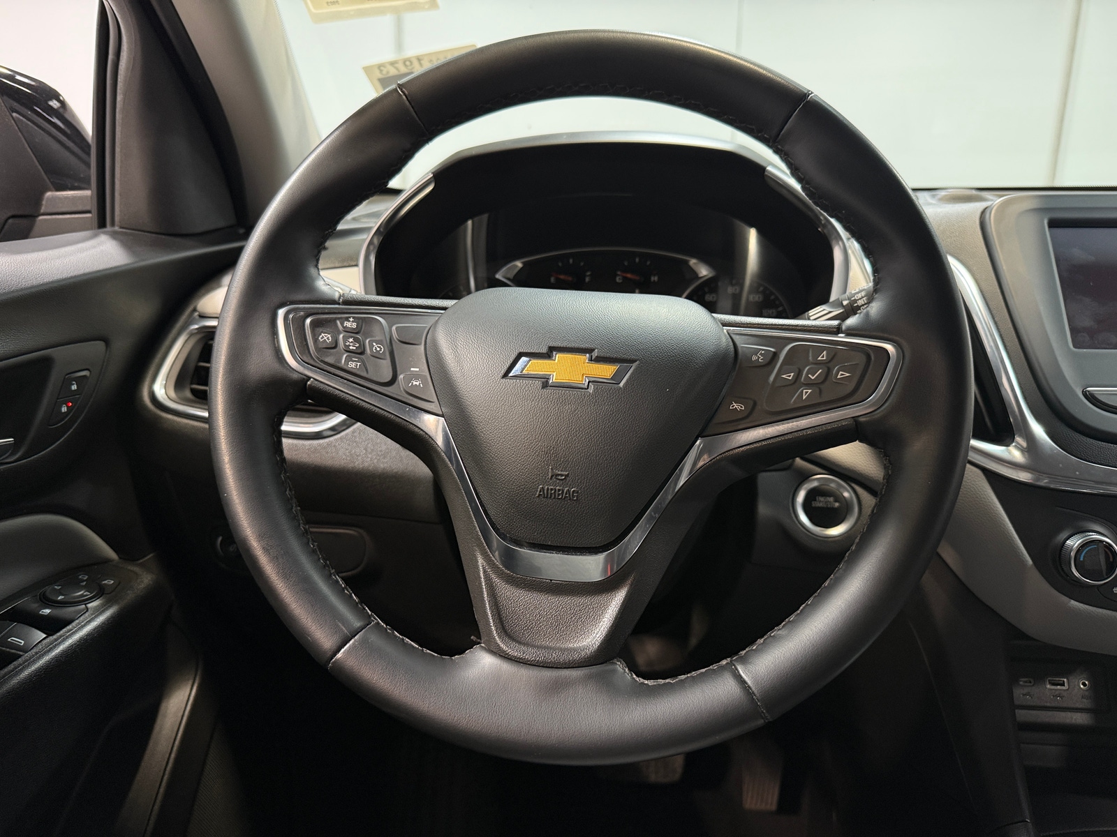 Thumbnail: 2023 Chevrolet Equinox - 5