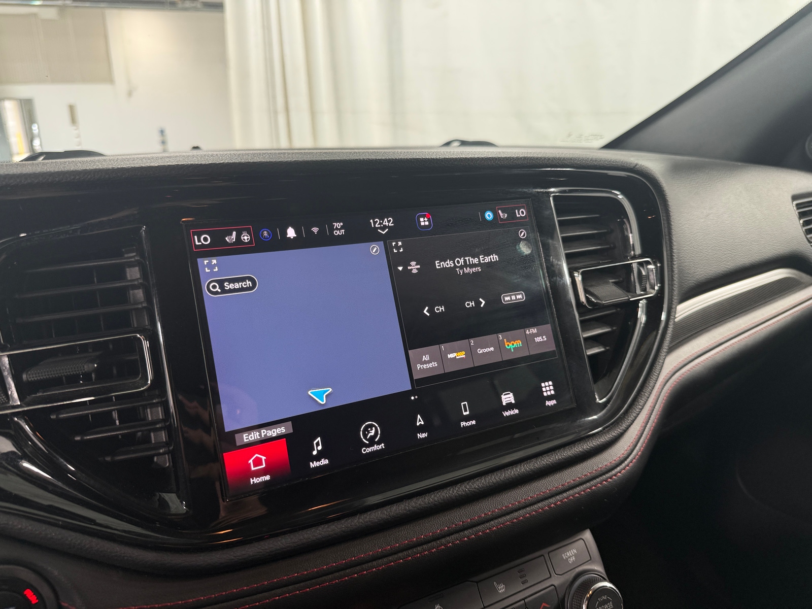 Thumbnail: 2023 Dodge Durango - 4