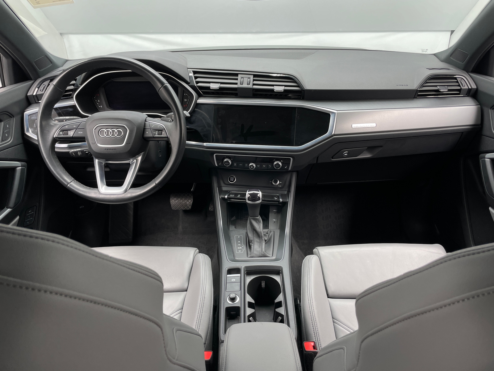 Thumbnail: 2023 Audi Q3 - 2