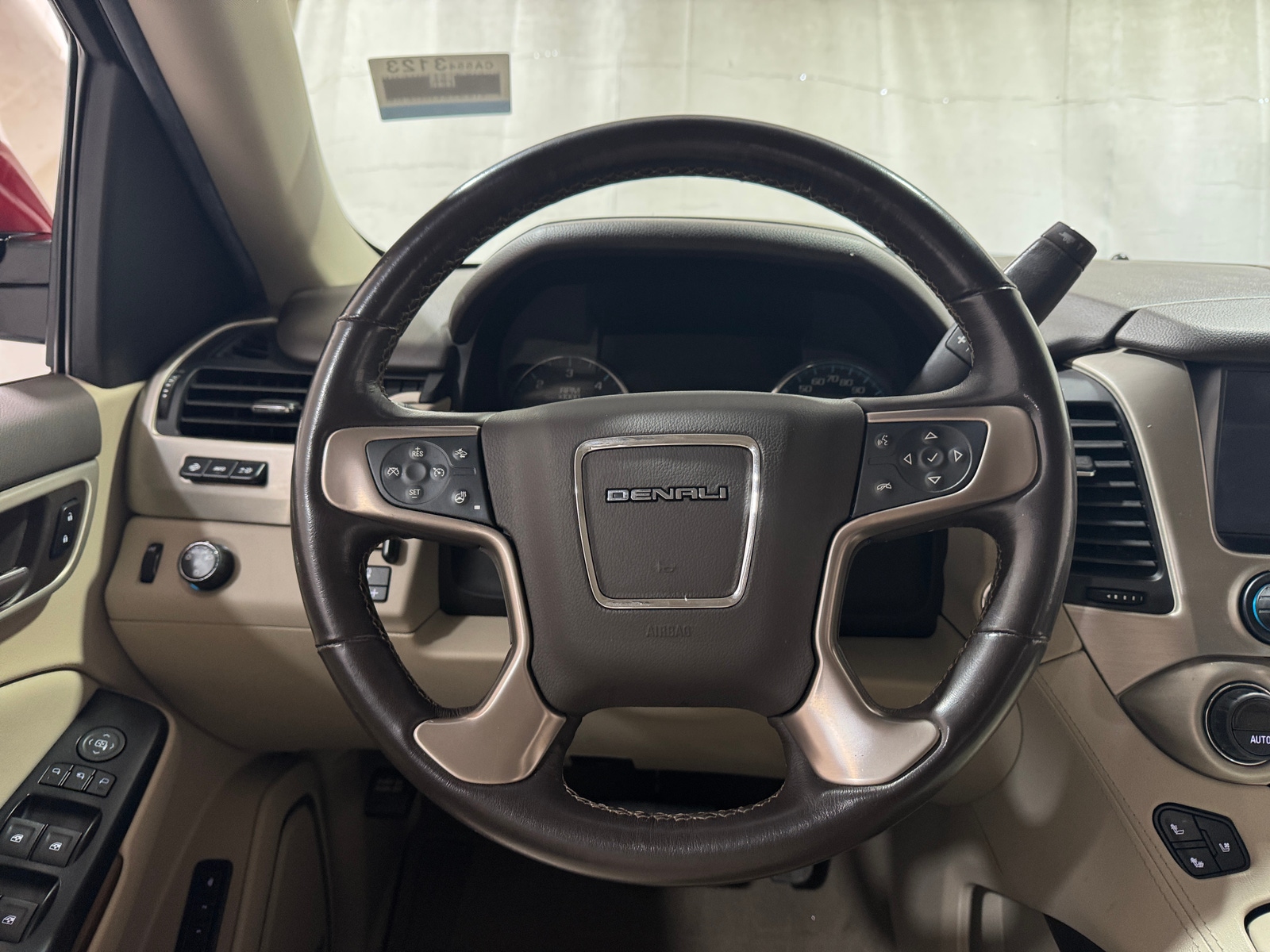 Thumbnail: 2019 GMC Yukon XL - 4