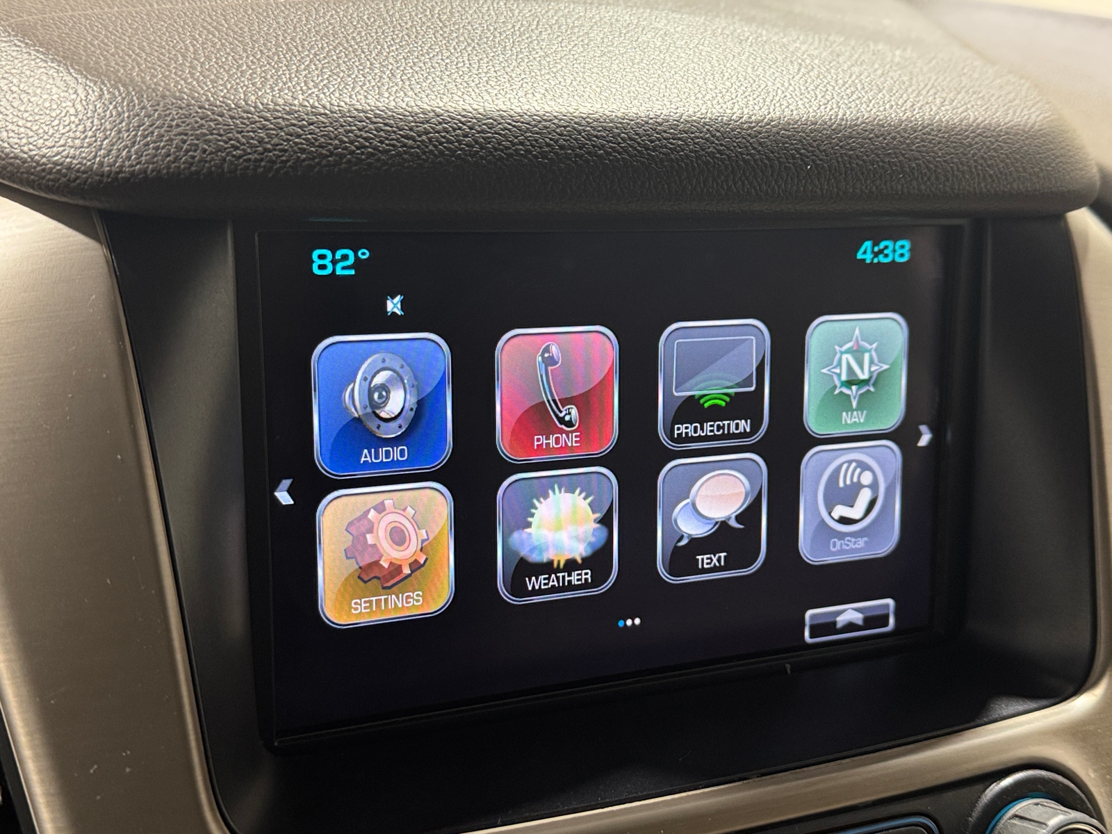 Thumbnail: 2019 GMC Yukon XL - 3