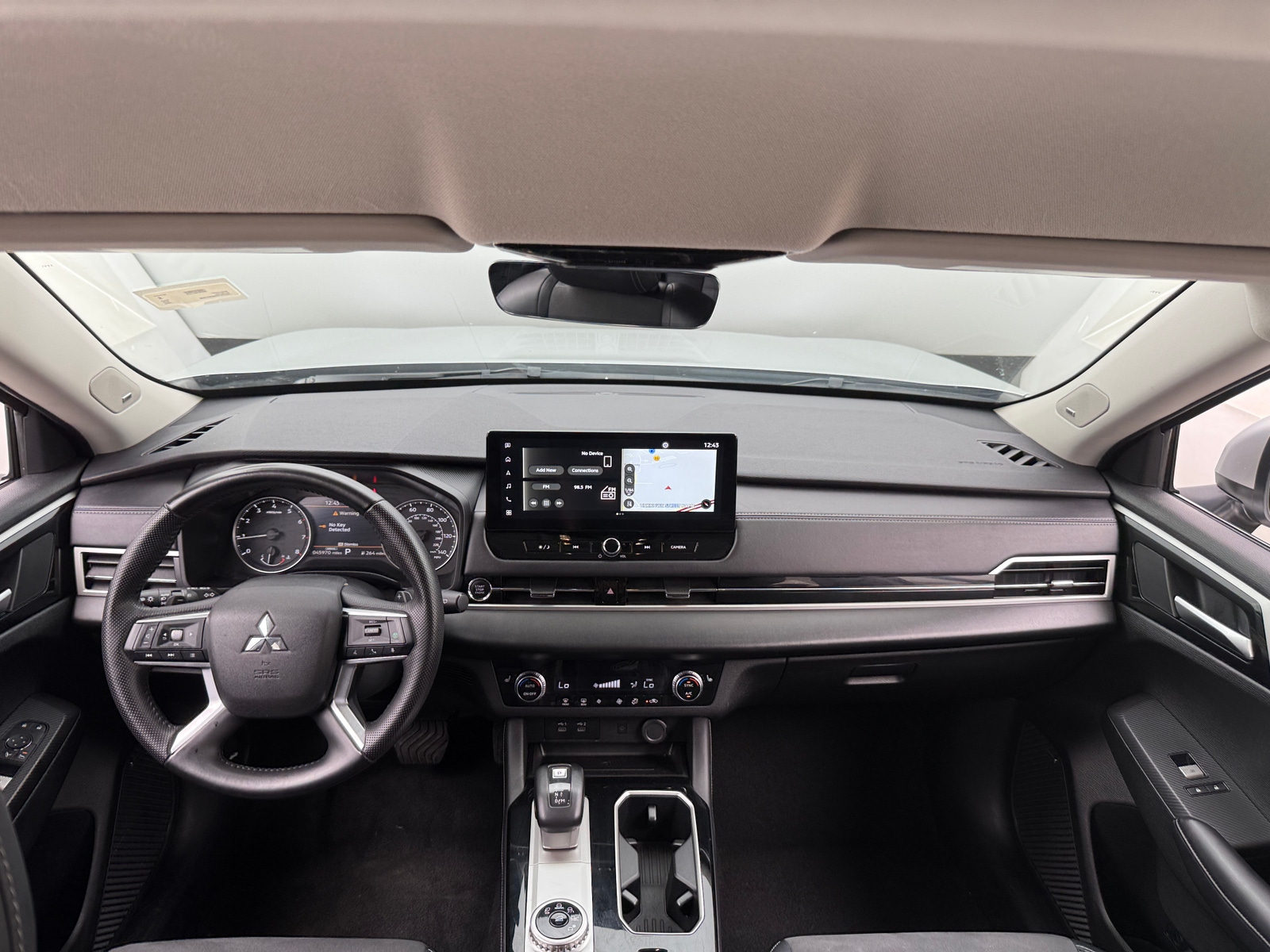 Thumbnail: 2025 Mitsubishi Outlander - 3