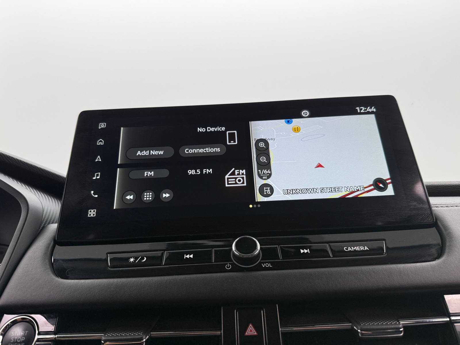 Thumbnail: 2025 Mitsubishi Outlander - 4