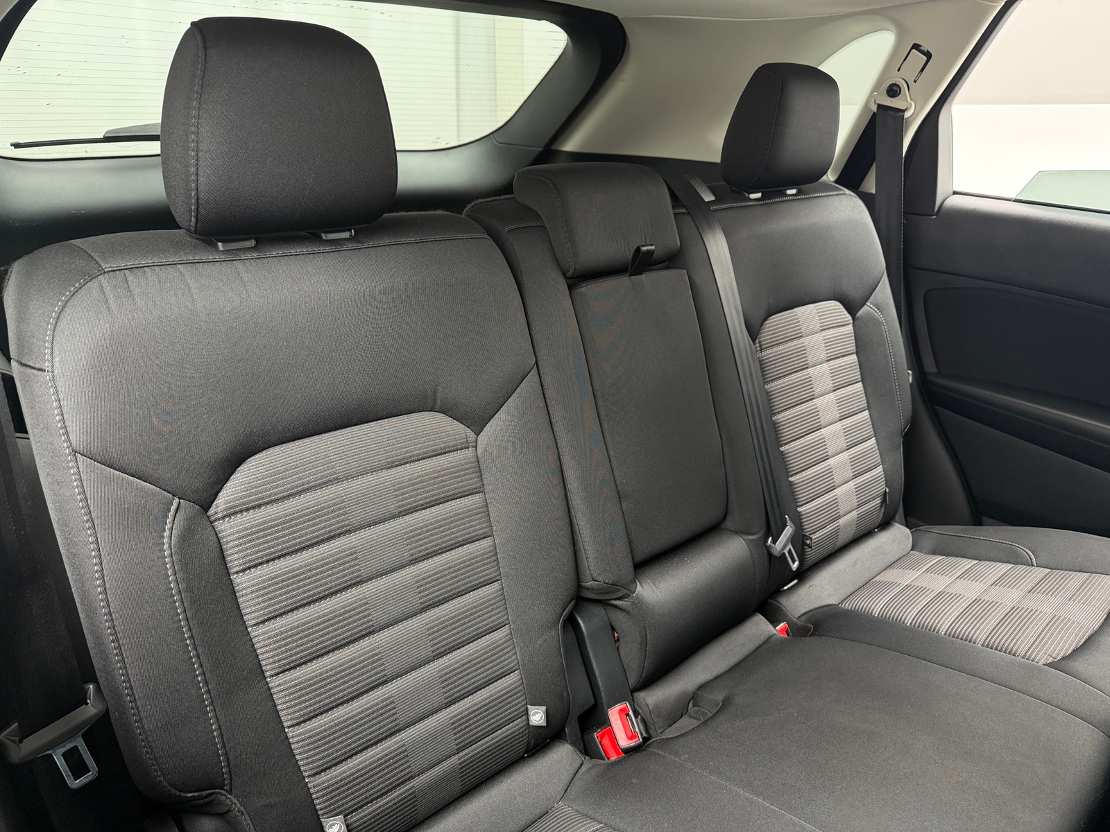 Thumbnail: 2015 Ford Edge - 6