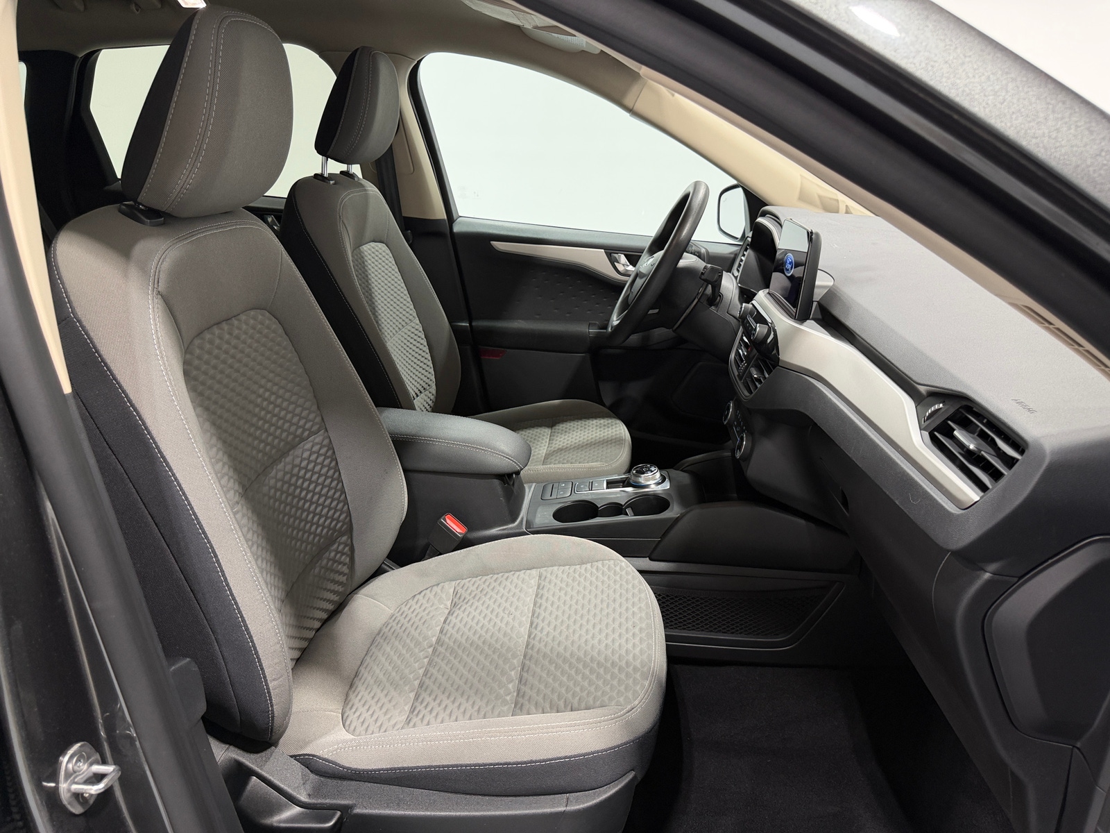 Thumbnail: 2020 Ford Escape - 2