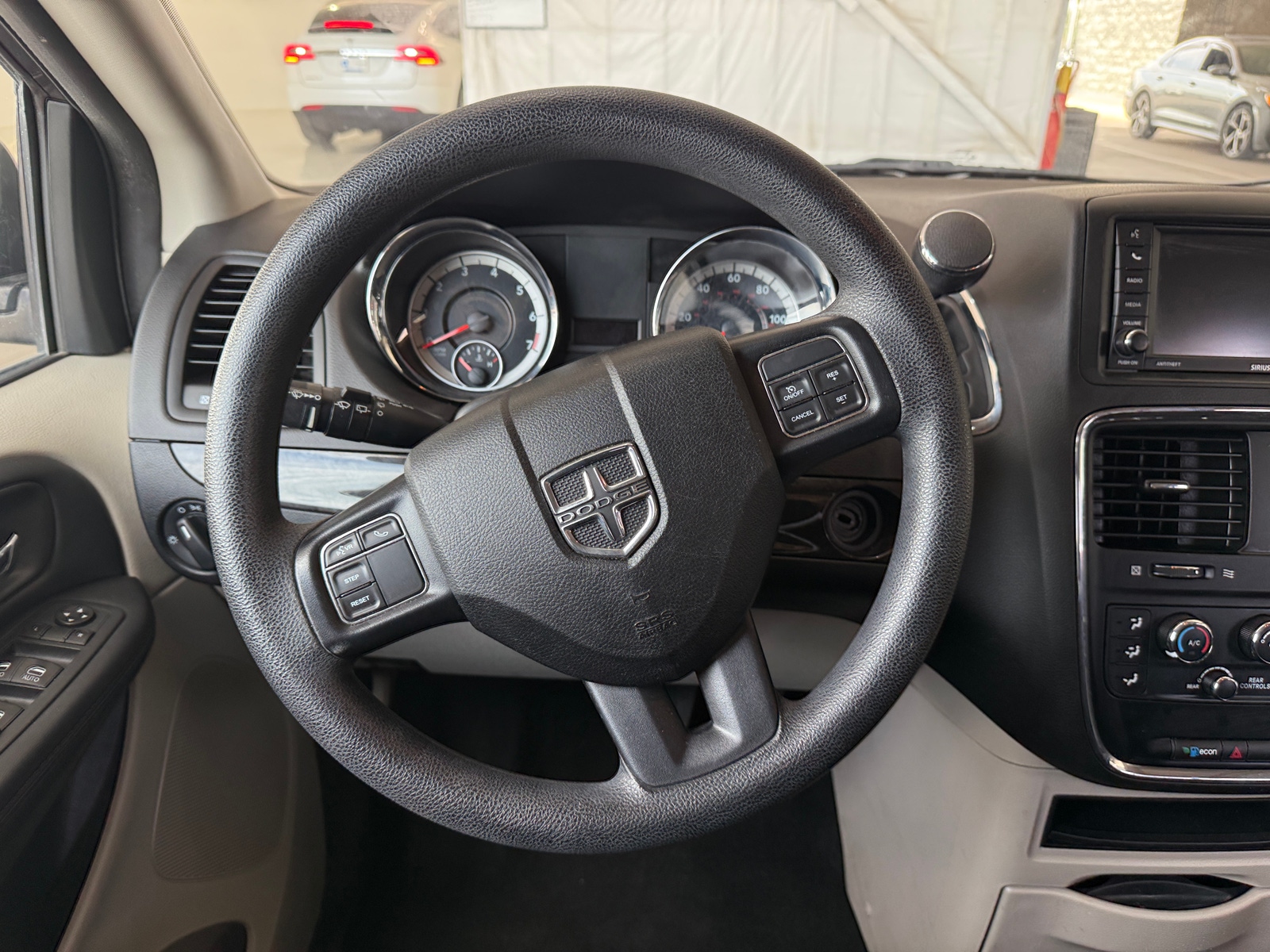 Thumbnail: 2018 Dodge Grand Caravan - 5
