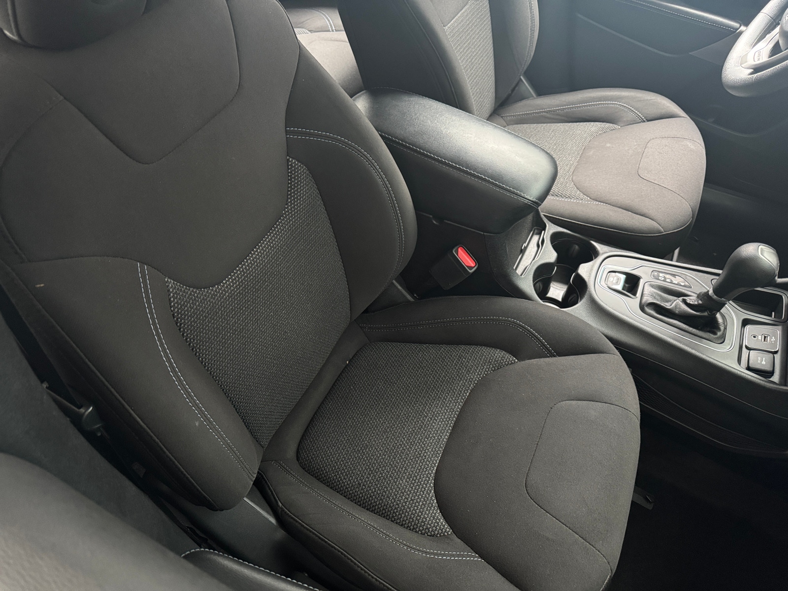 Thumbnail: 2019 Jeep Cherokee - 2