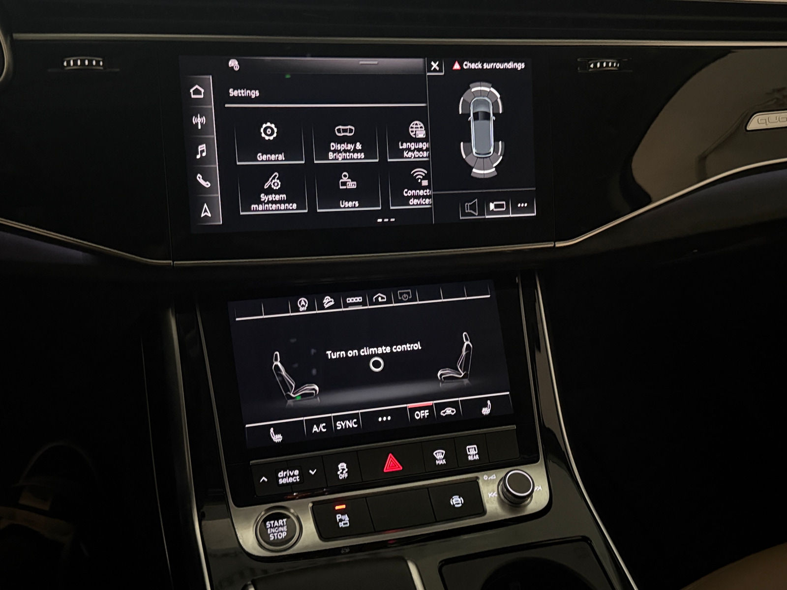 Thumbnail: 2023 Audi Q7 - 3