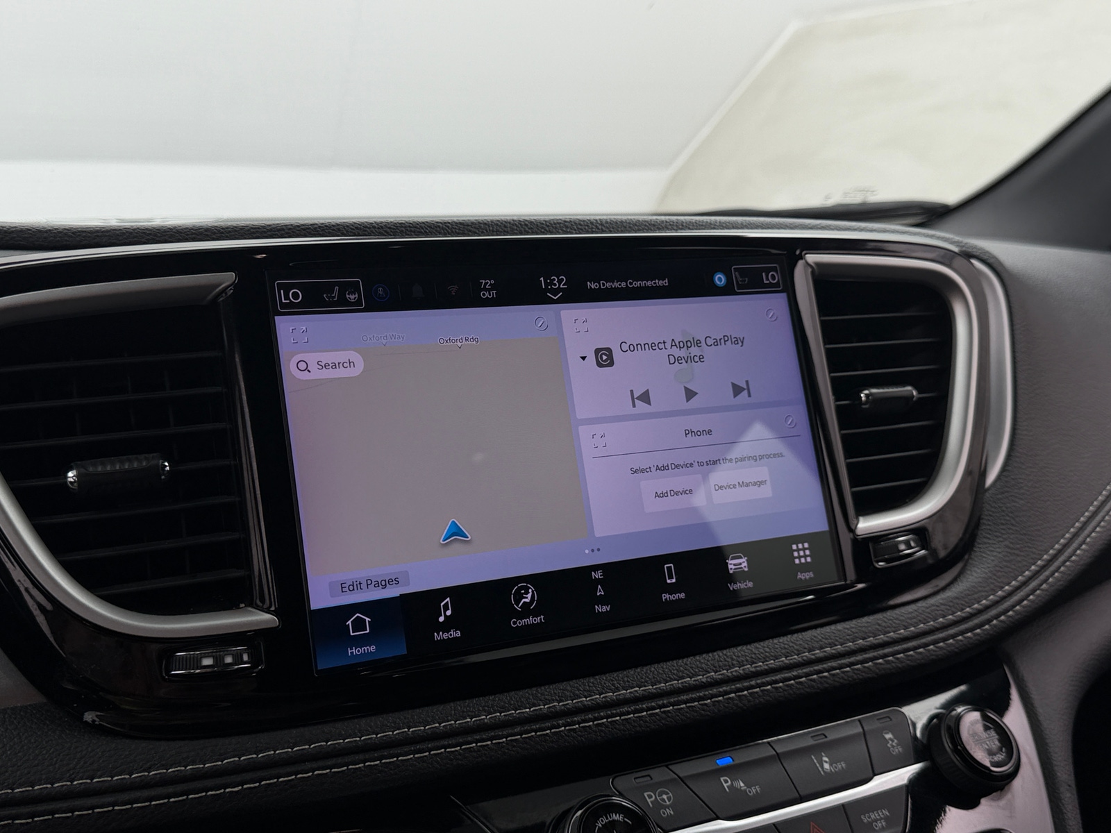Thumbnail: 2024 Chrysler Pacifica - 3