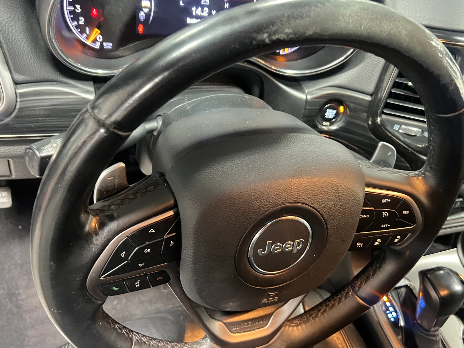 Thumbnail: 2019 Jeep Grand Cherokee - 4