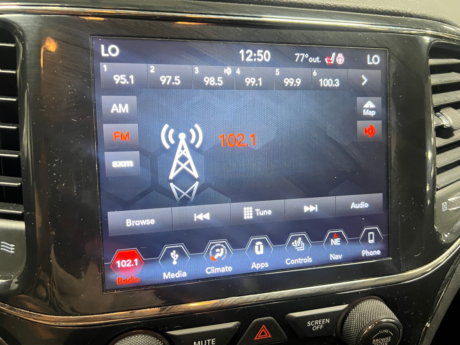Thumbnail: 2019 Jeep Grand Cherokee - 3
