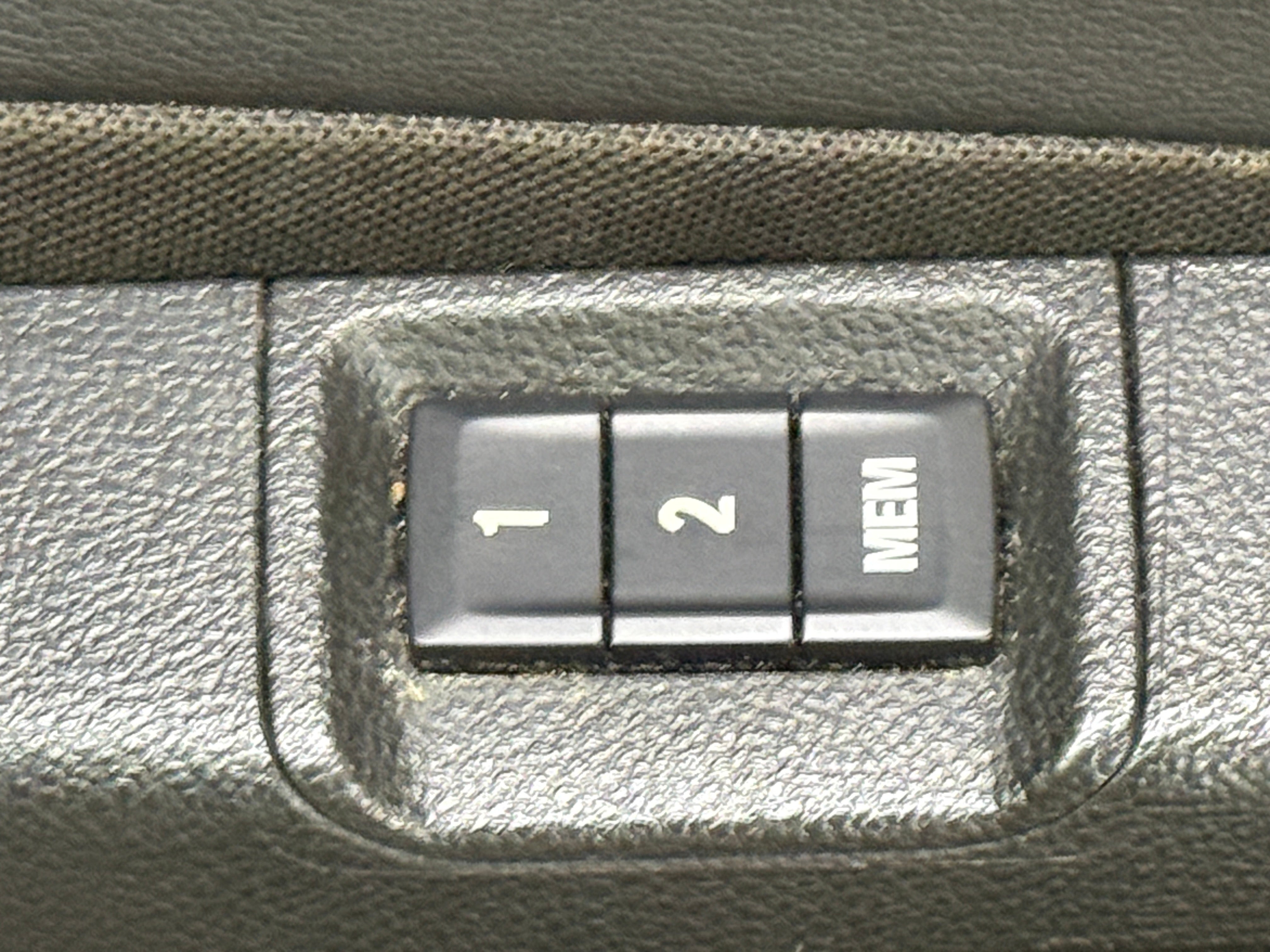 KL4CJCSB6JB639879