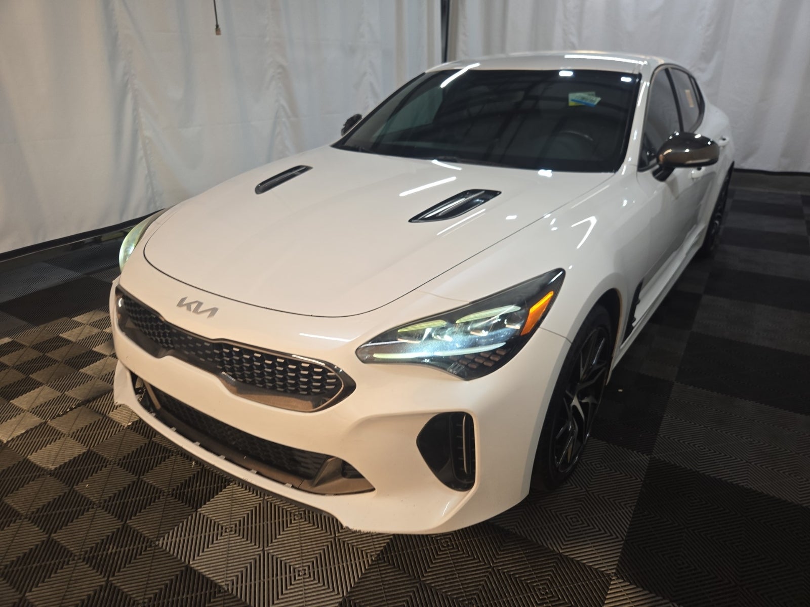 2022 Kia Stinger GT-Line