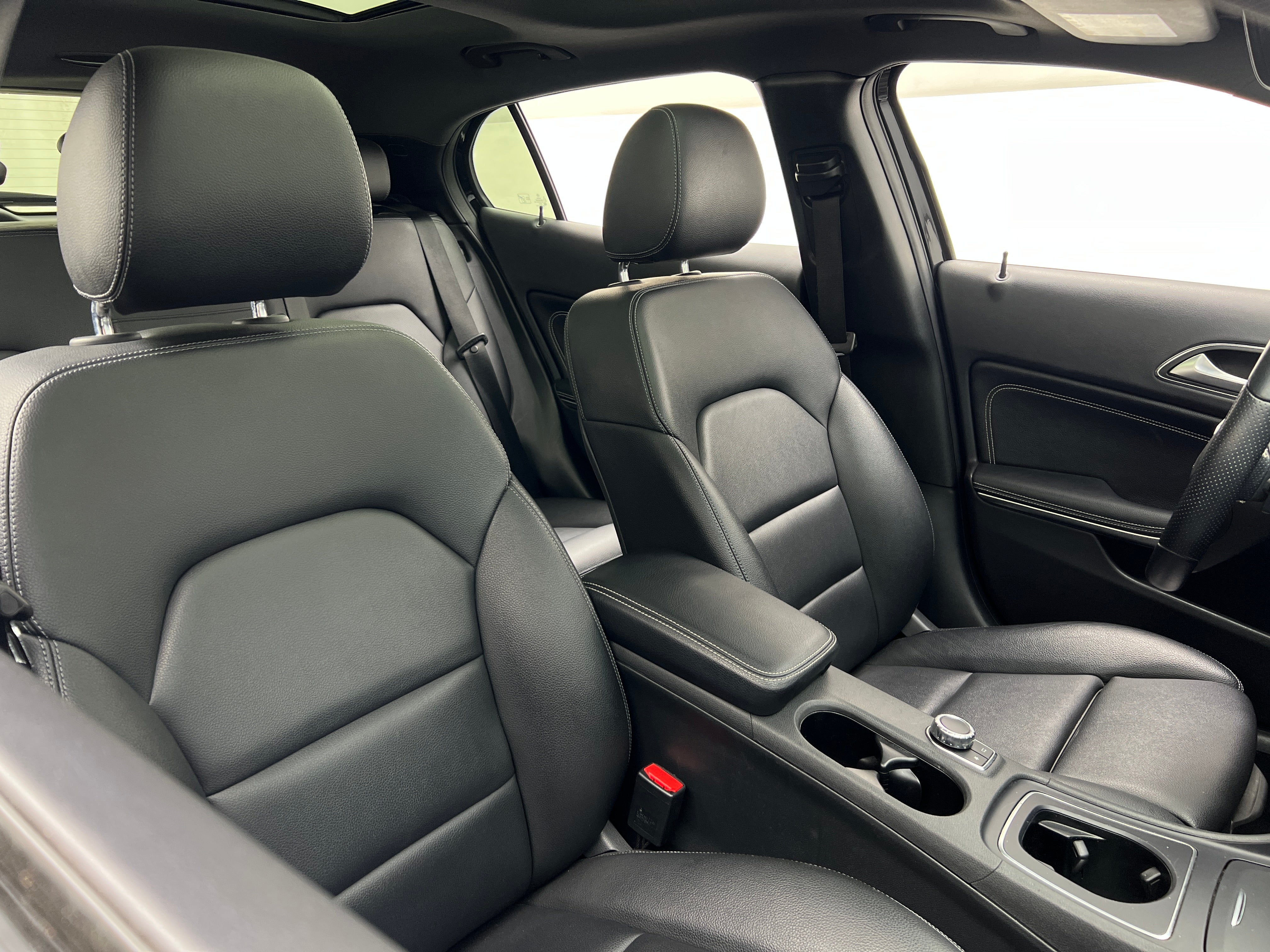 2017 Mercedes-Benz GLA-Class GLA250 - Photo 3