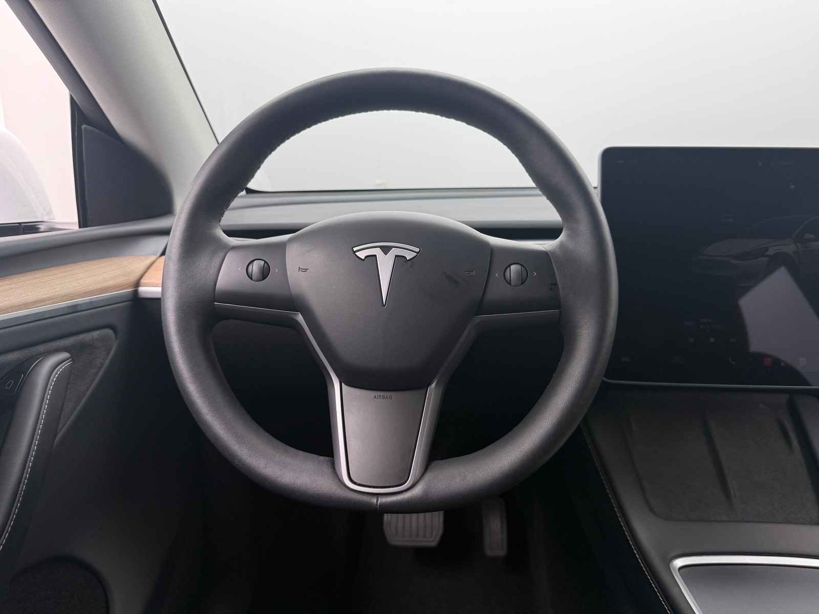 Thumbnail: 2025 Tesla Model Y - 4