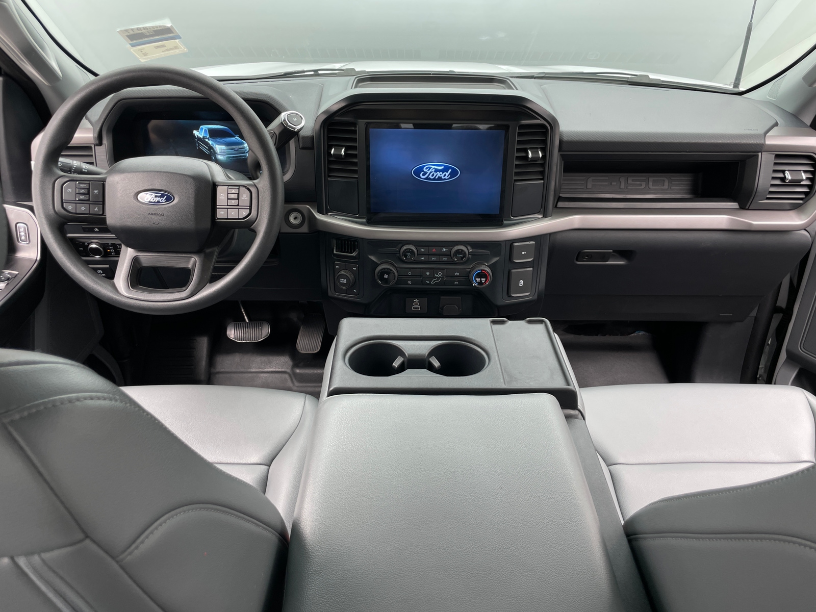 Thumbnail: 2025 Ford Econoline - 3