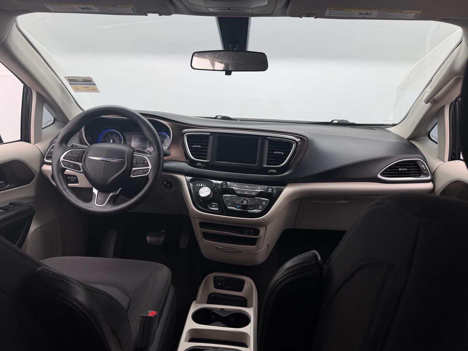 Thumbnail: 2019 Chrysler Pacifica - 3