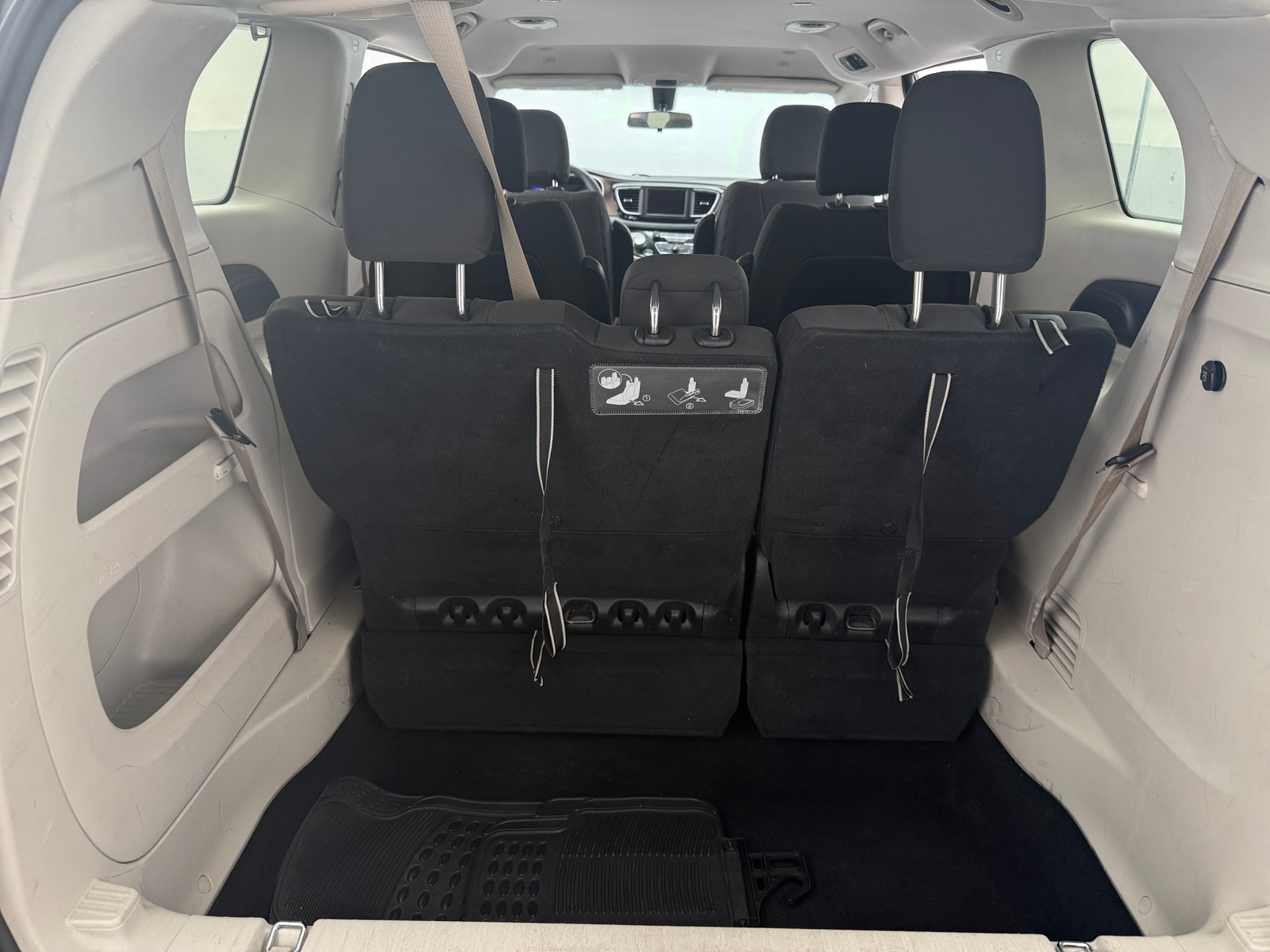 Thumbnail: 2019 Chrysler Pacifica - 7