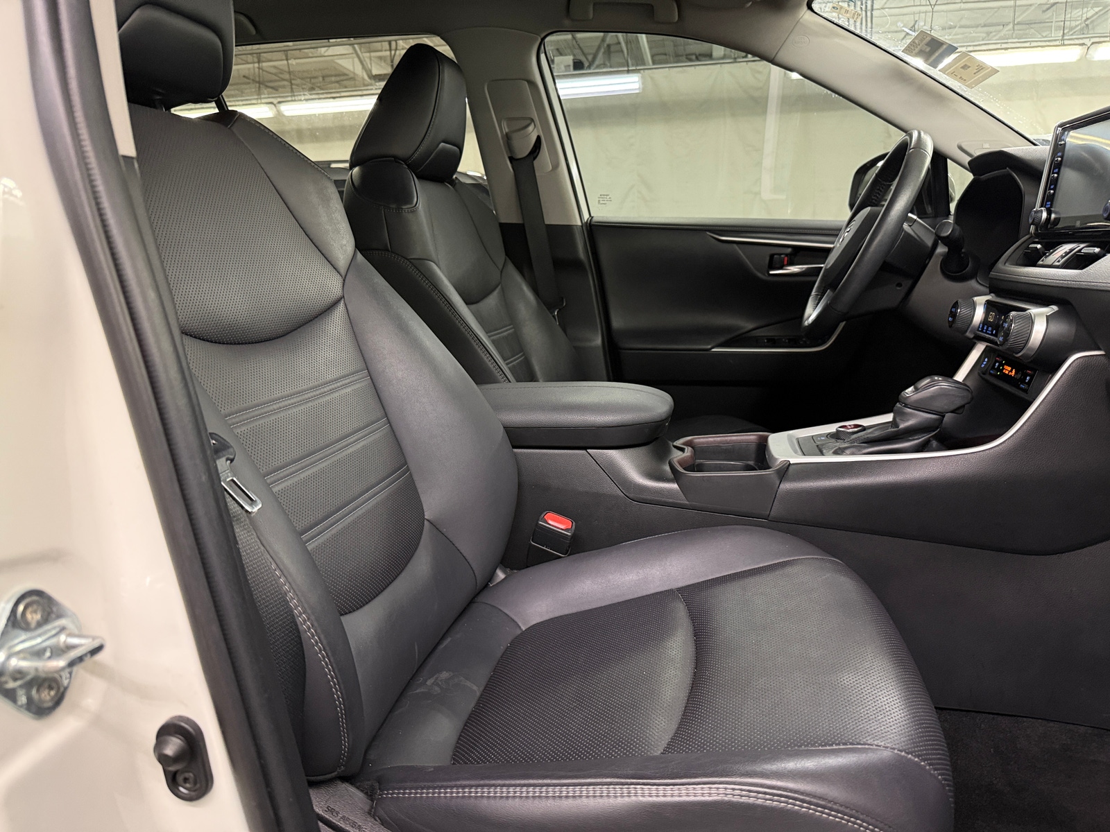 Thumbnail: 2021 Toyota RAV4 - 2