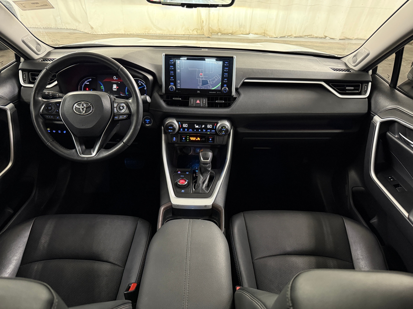 Thumbnail: 2021 Toyota RAV4 - 3
