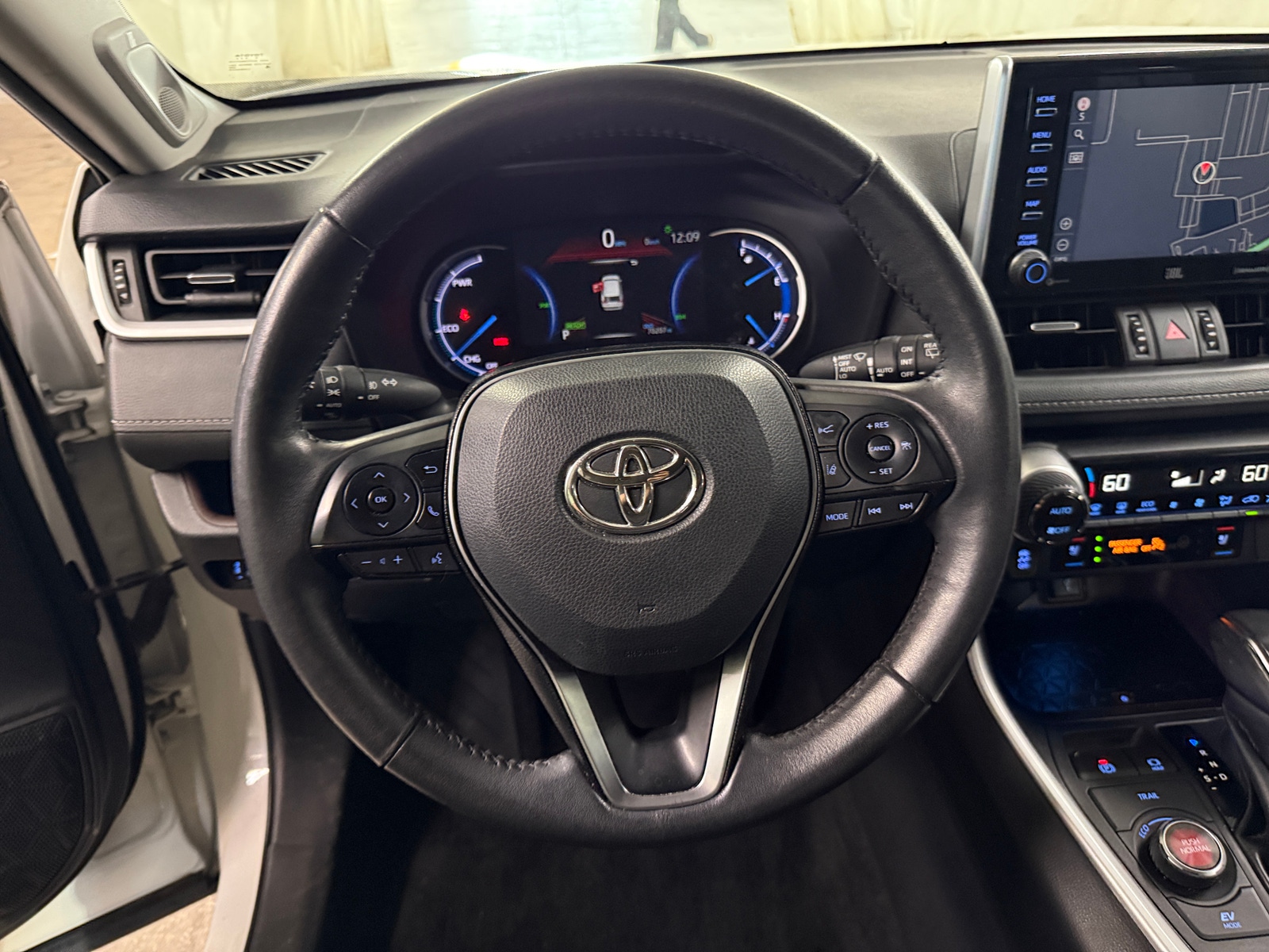 Thumbnail: 2021 Toyota RAV4 - 5