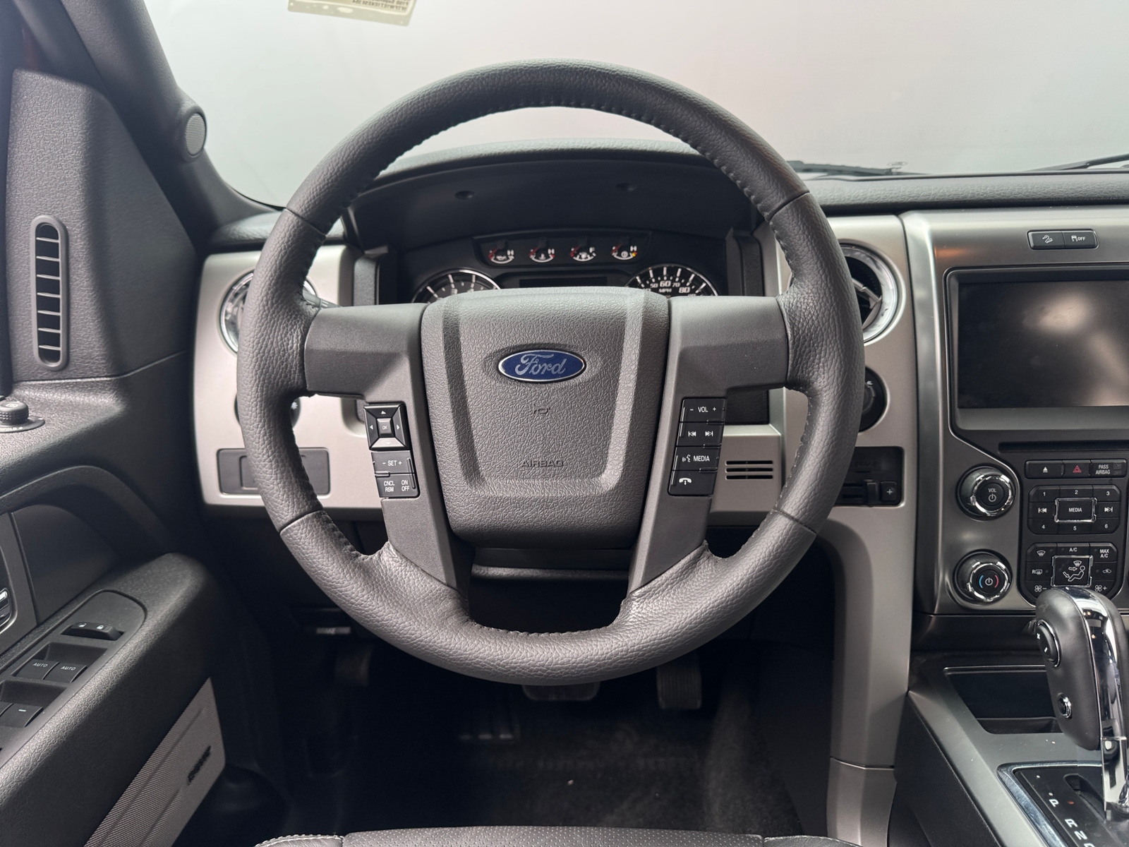 Thumbnail: 2014 Ford Econoline - 4
