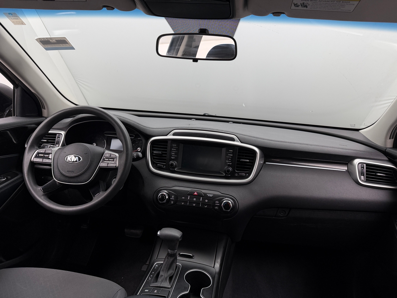 Thumbnail: 2019 Kia Sorento - 3