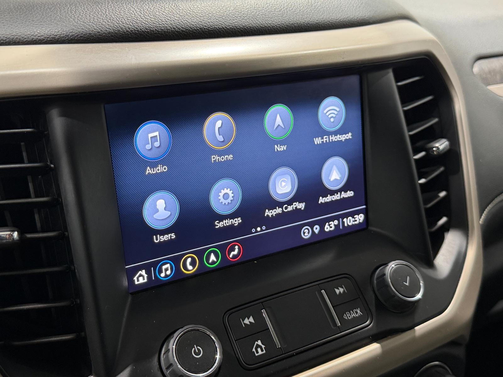 Thumbnail: 2023 GMC Acadia - 3