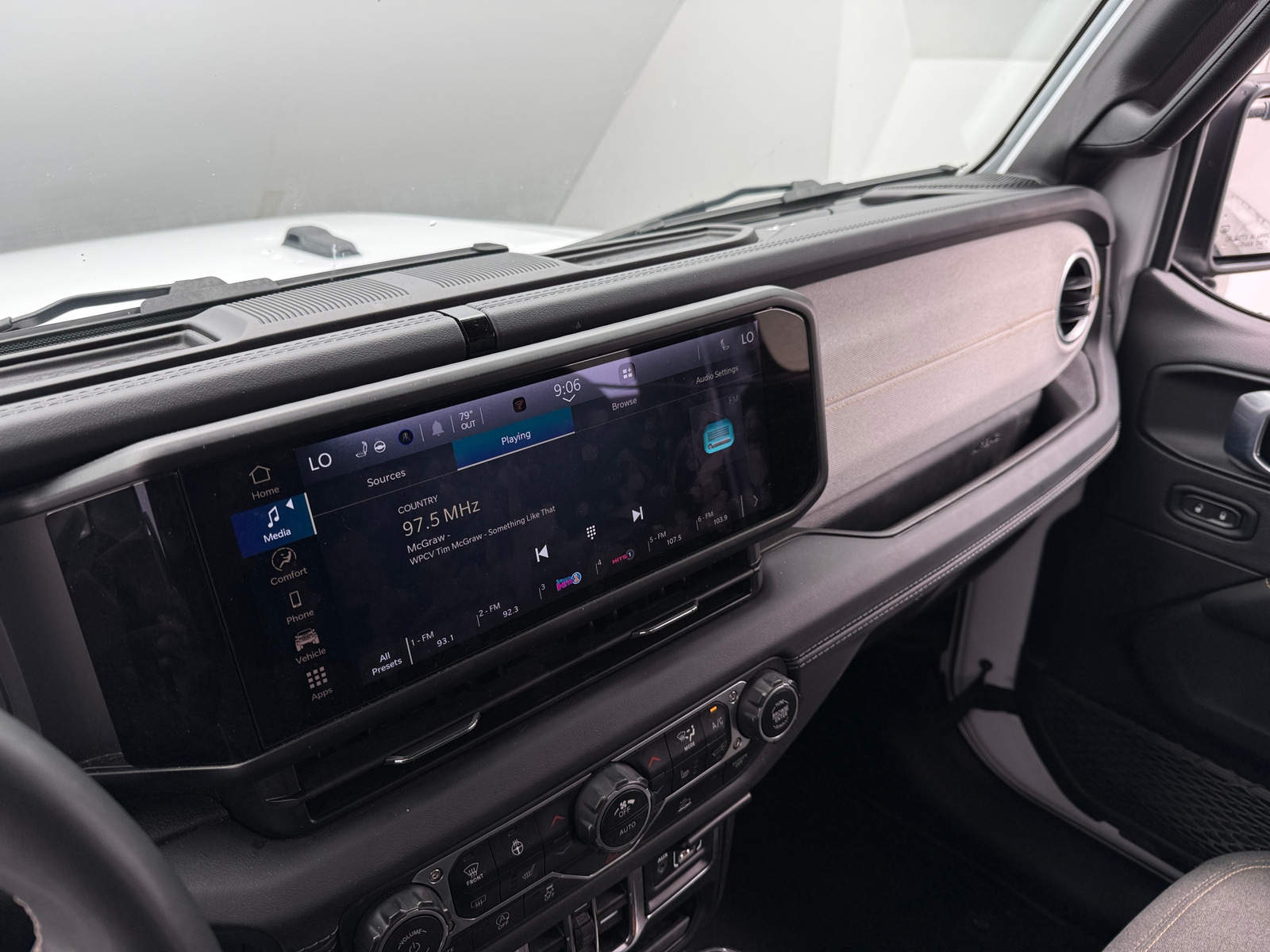 Thumbnail: 2025 Jeep Wrangler - 4