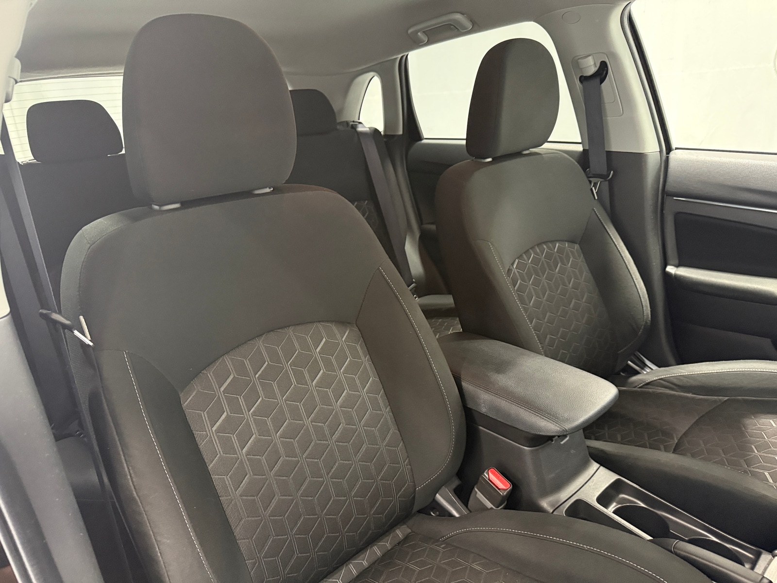 Thumbnail: 2025 Mitsubishi Outlander Sport - 2