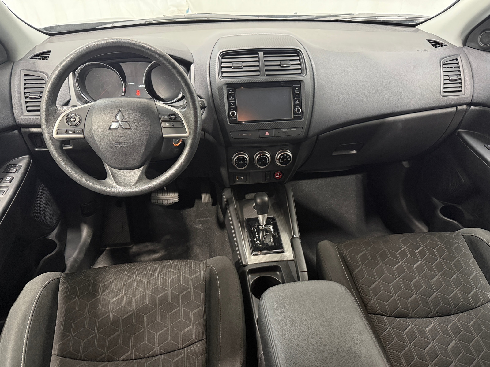 Thumbnail: 2025 Mitsubishi Outlander Sport - 3