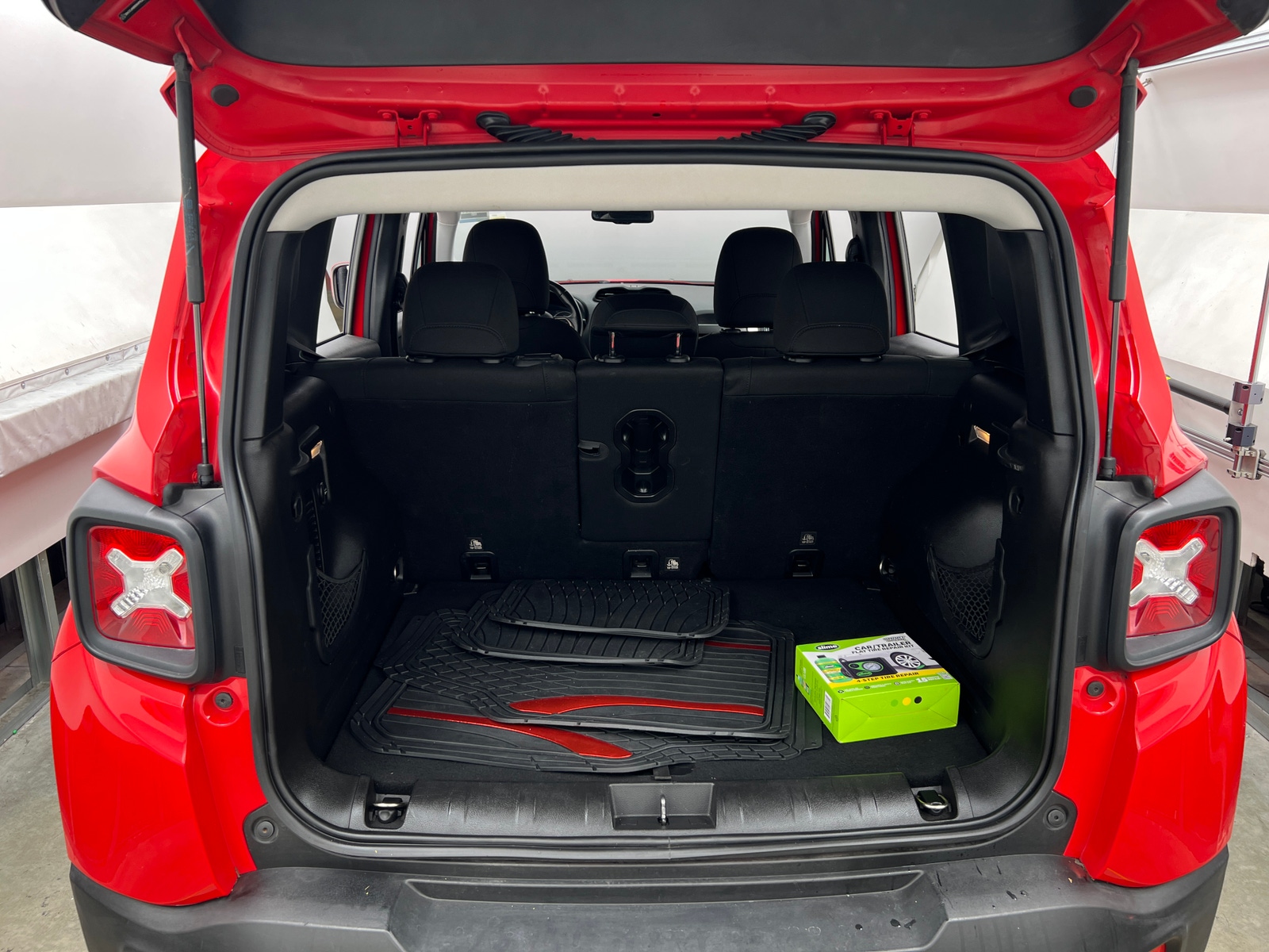 Thumbnail: 2017 Jeep Renegade - 7