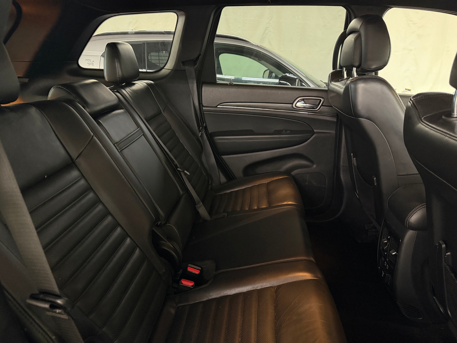 Thumbnail: 2020 Jeep Grand Cherokee - 5