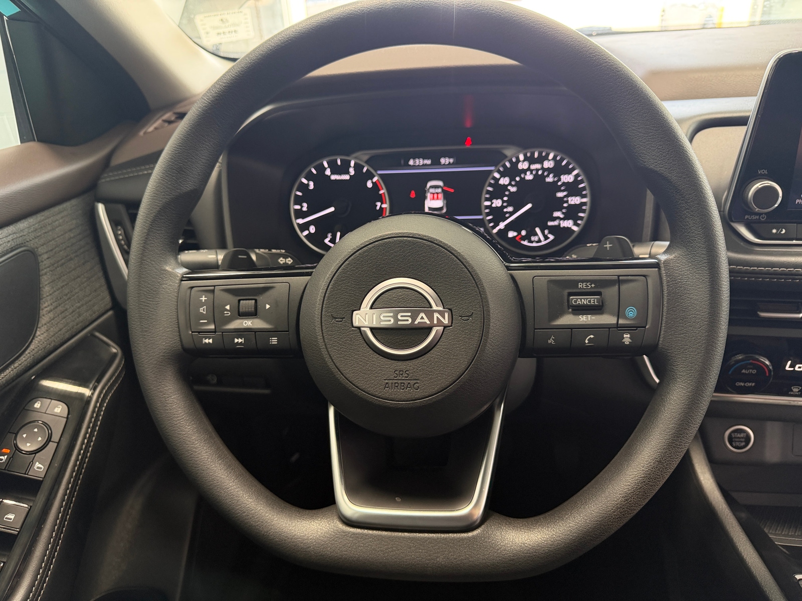Thumbnail: 2023 Nissan Rogue - 5