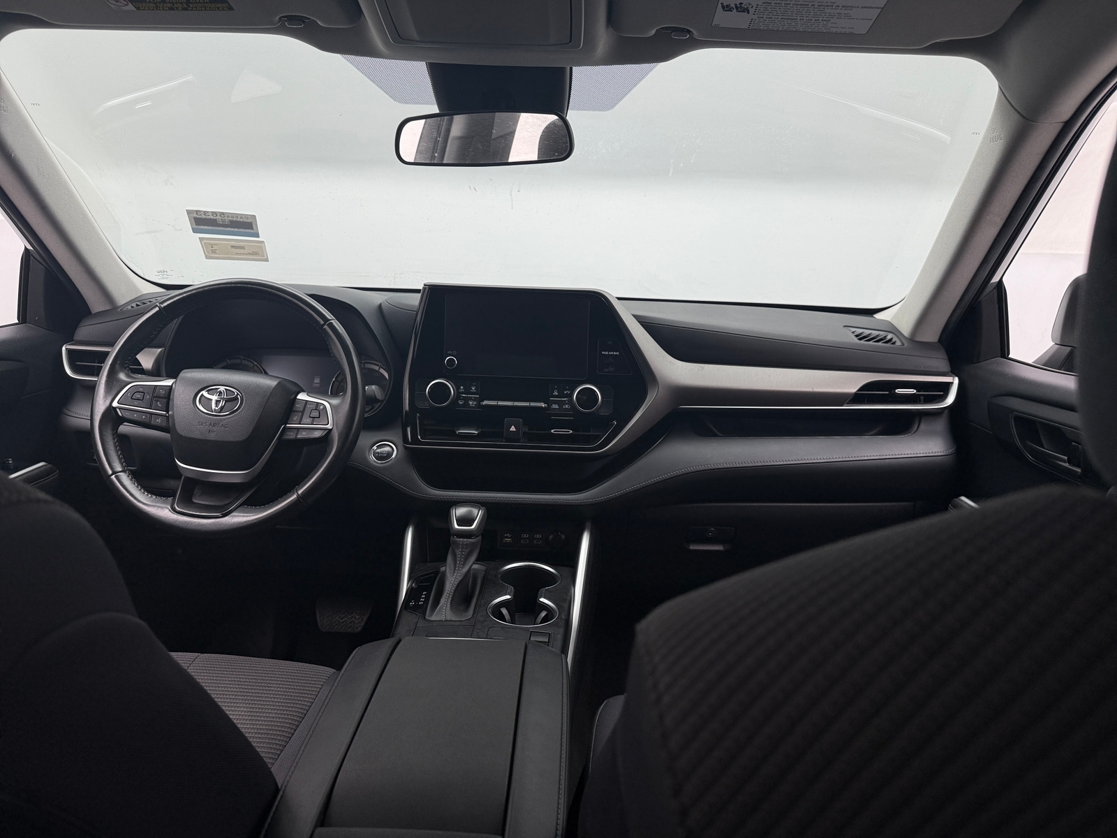 Thumbnail: 2023 Toyota Highlander - 3