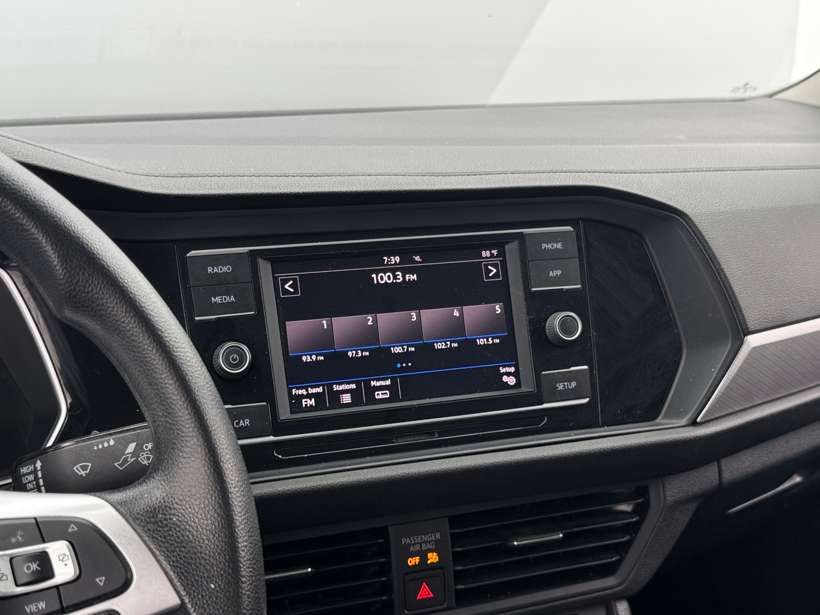 Thumbnail: 2019 Volkswagen Jetta - 4