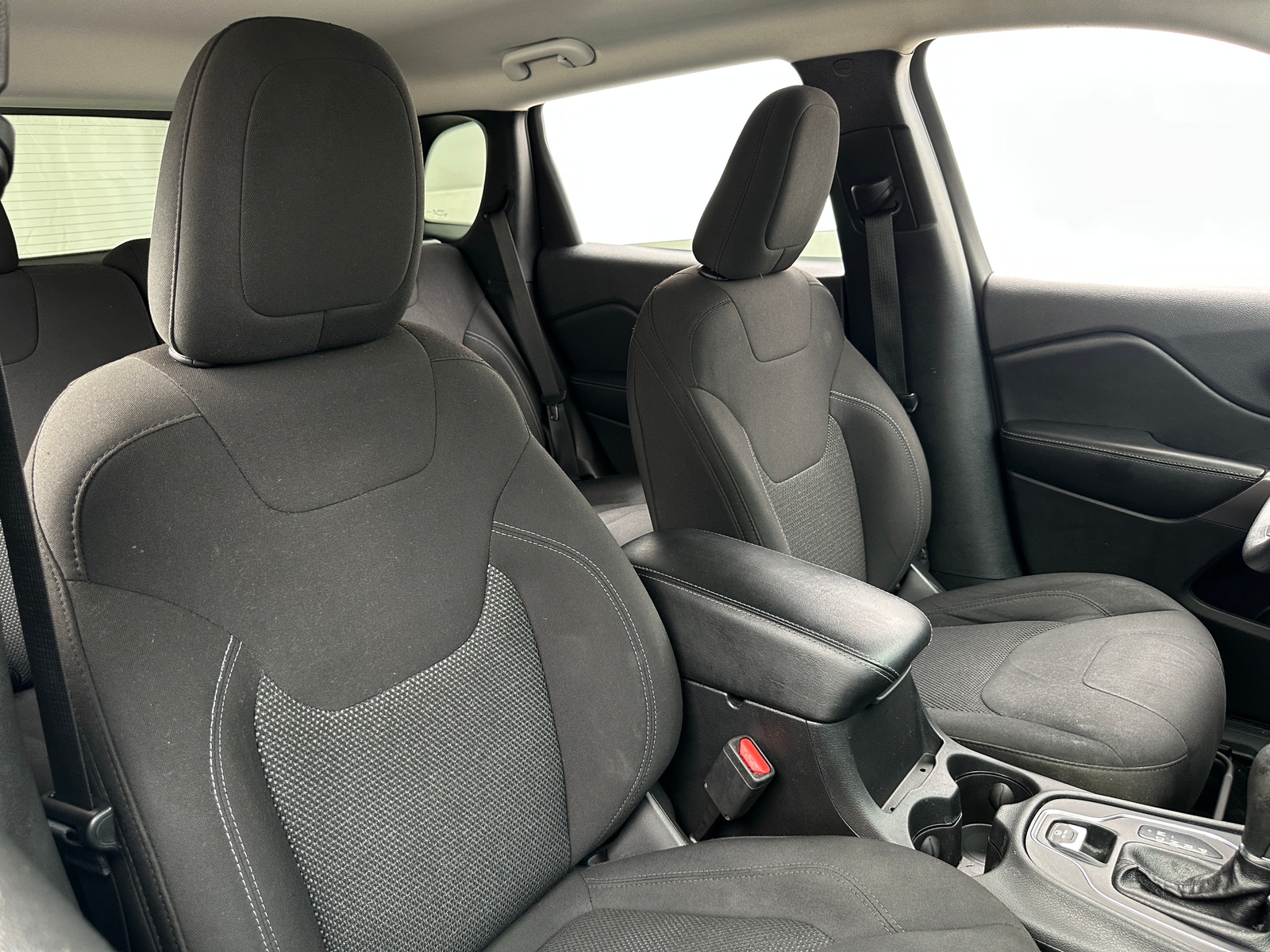 Thumbnail: 2019 Jeep Cherokee - 2