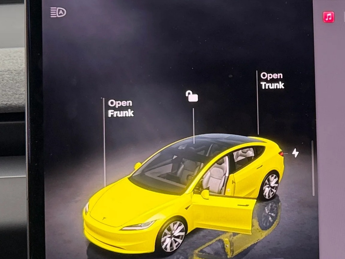 Thumbnail: 2025 Tesla Model 3 - 4
