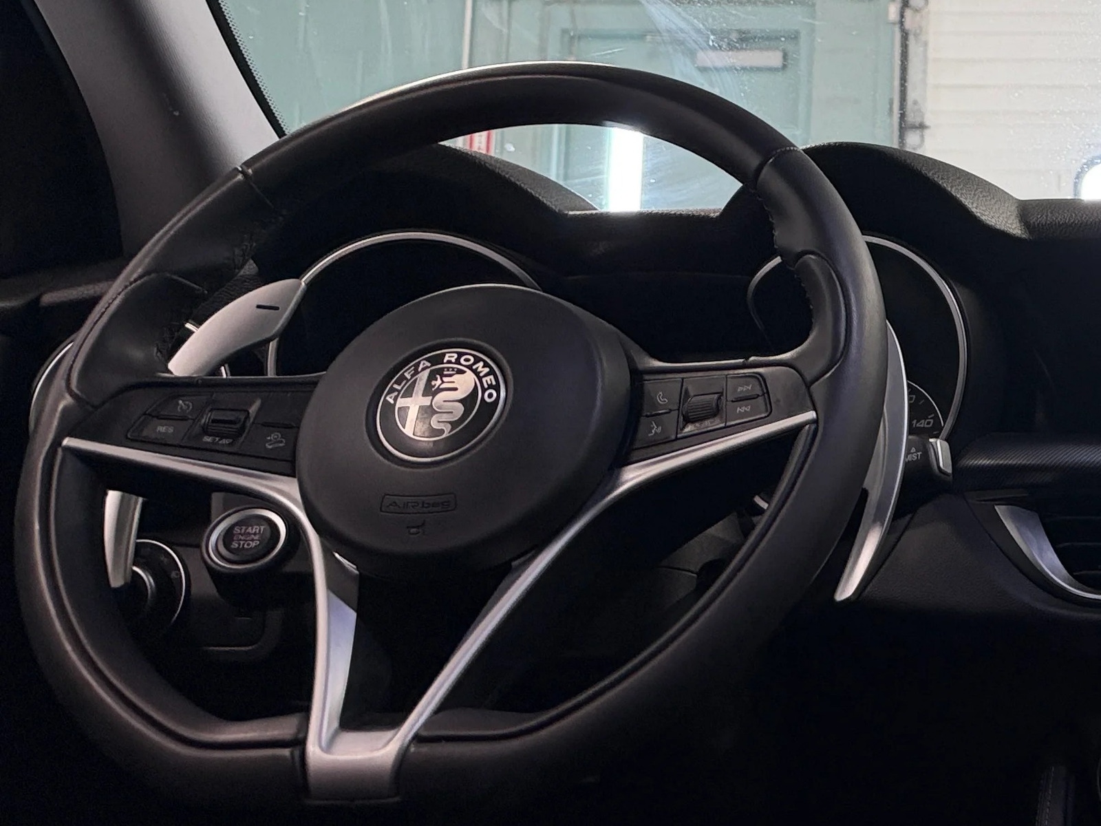 Thumbnail: 2018 Alfa Romeo Stelvio - 4
