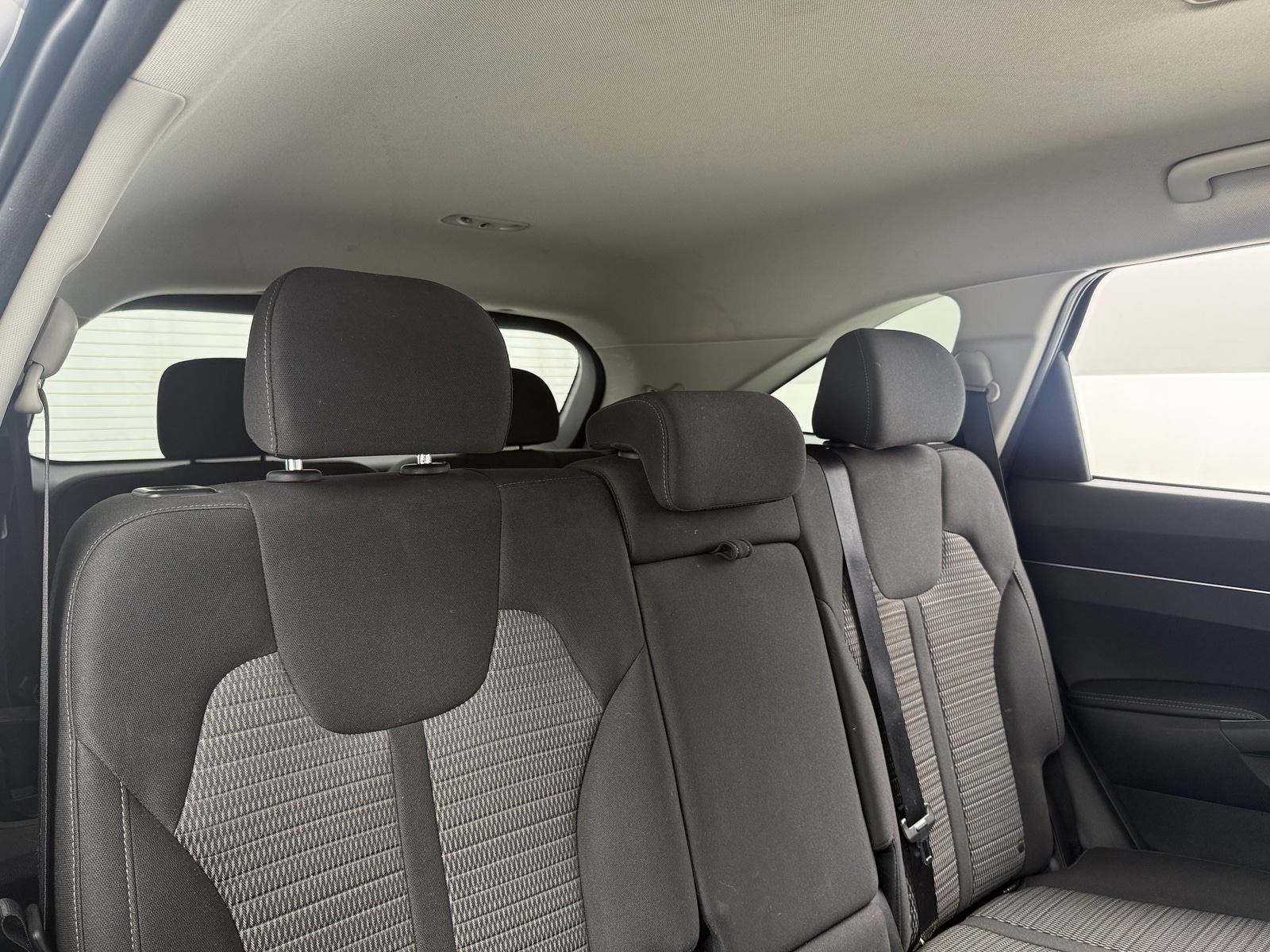 Thumbnail: 2023 Kia Sorento - 6