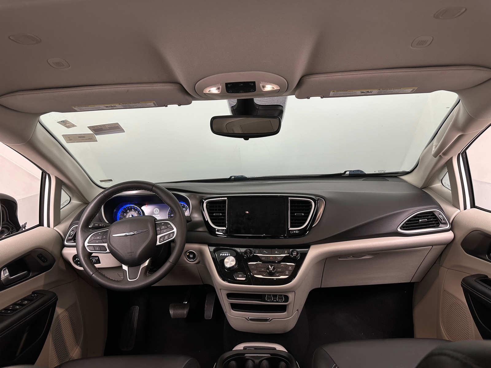 Thumbnail: 2024 Chrysler Pacifica - 2