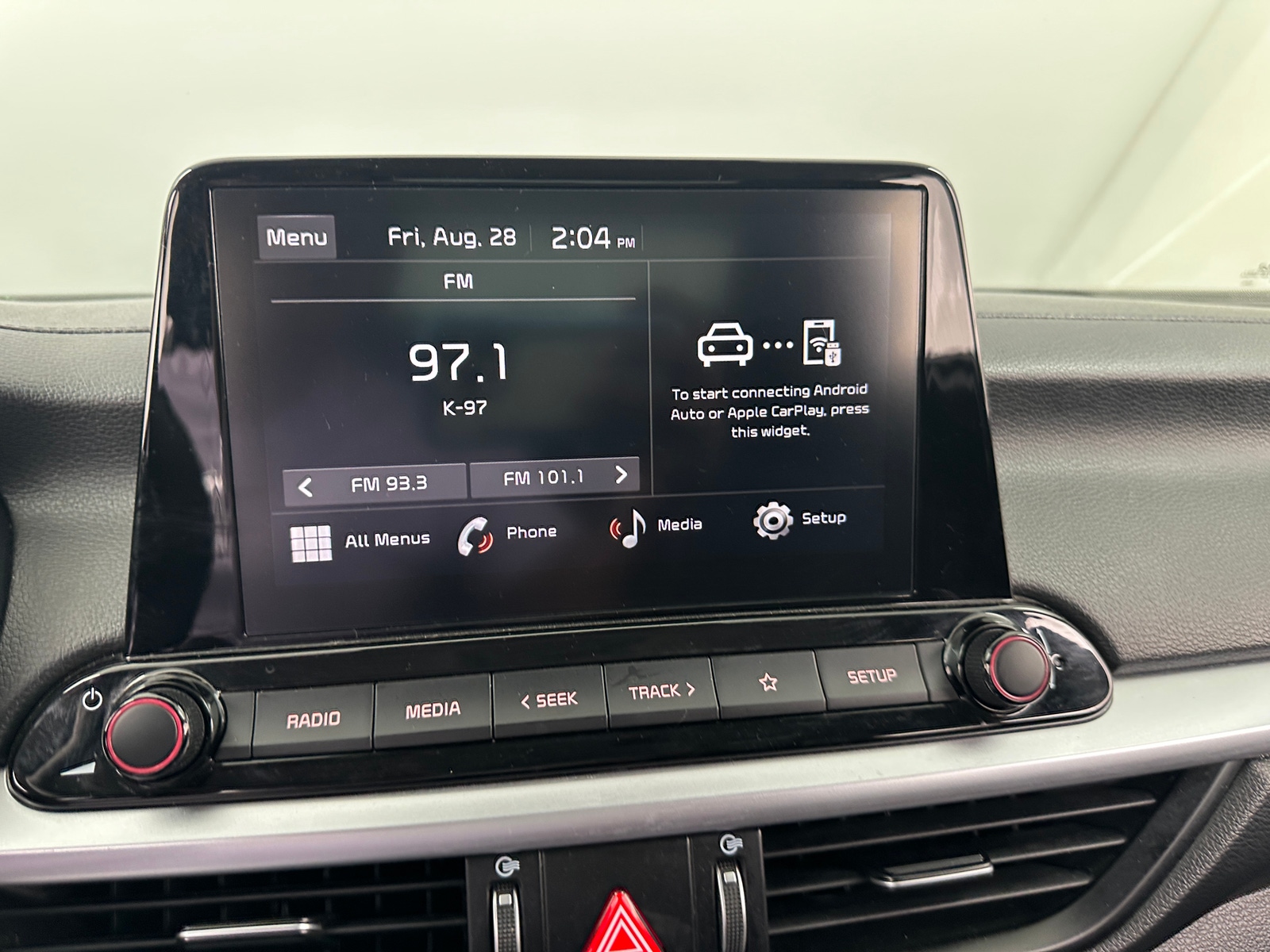 Thumbnail: 2023 Kia Forte - 4