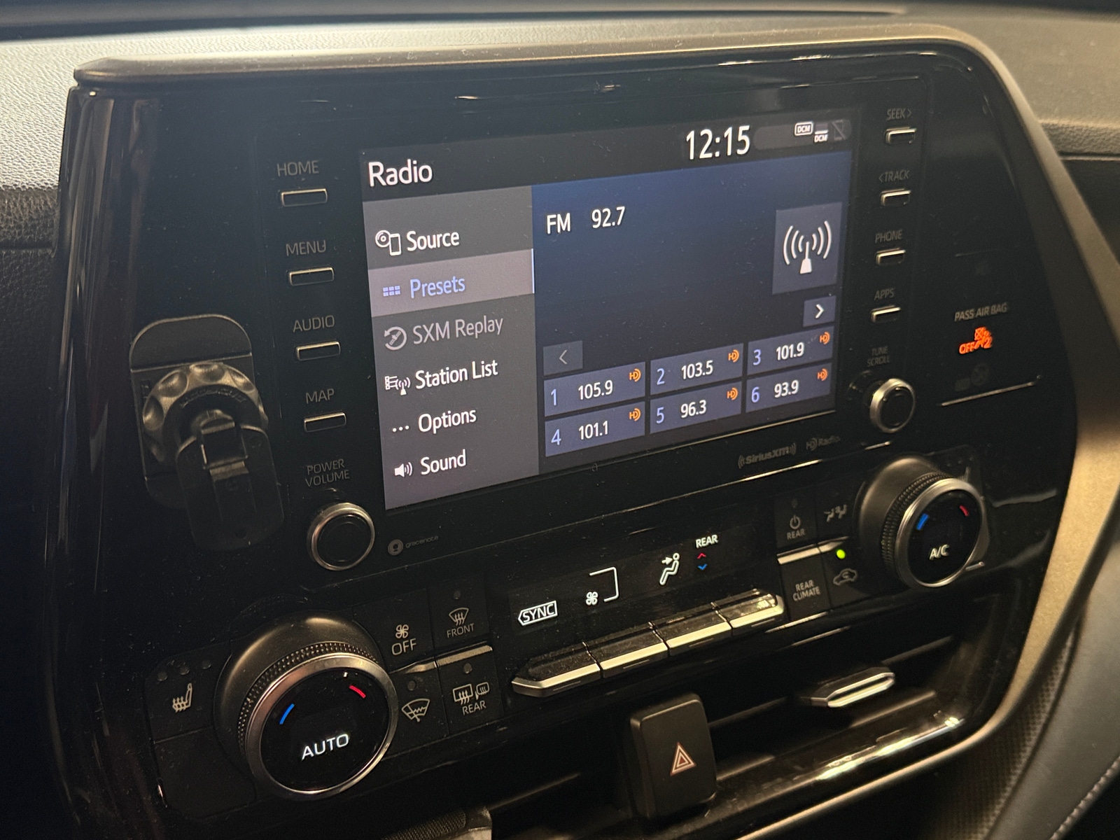Thumbnail: 2020 Toyota Highlander - 4
