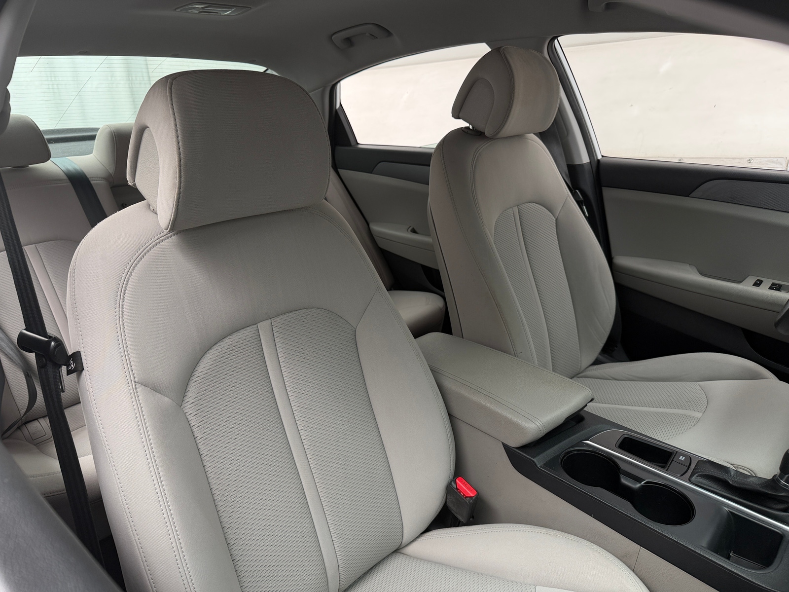 Thumbnail: 2017 Hyundai Sonata - 2