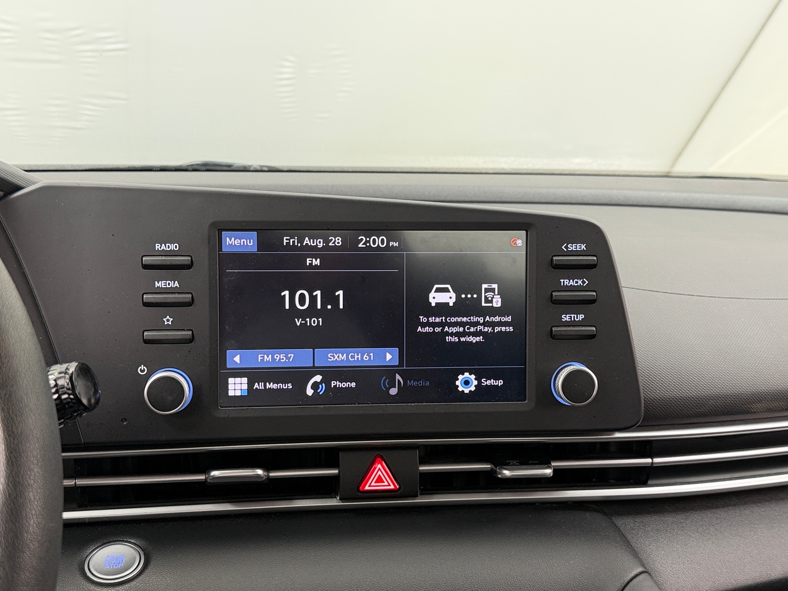 Thumbnail: 2023 Hyundai Elantra - 4
