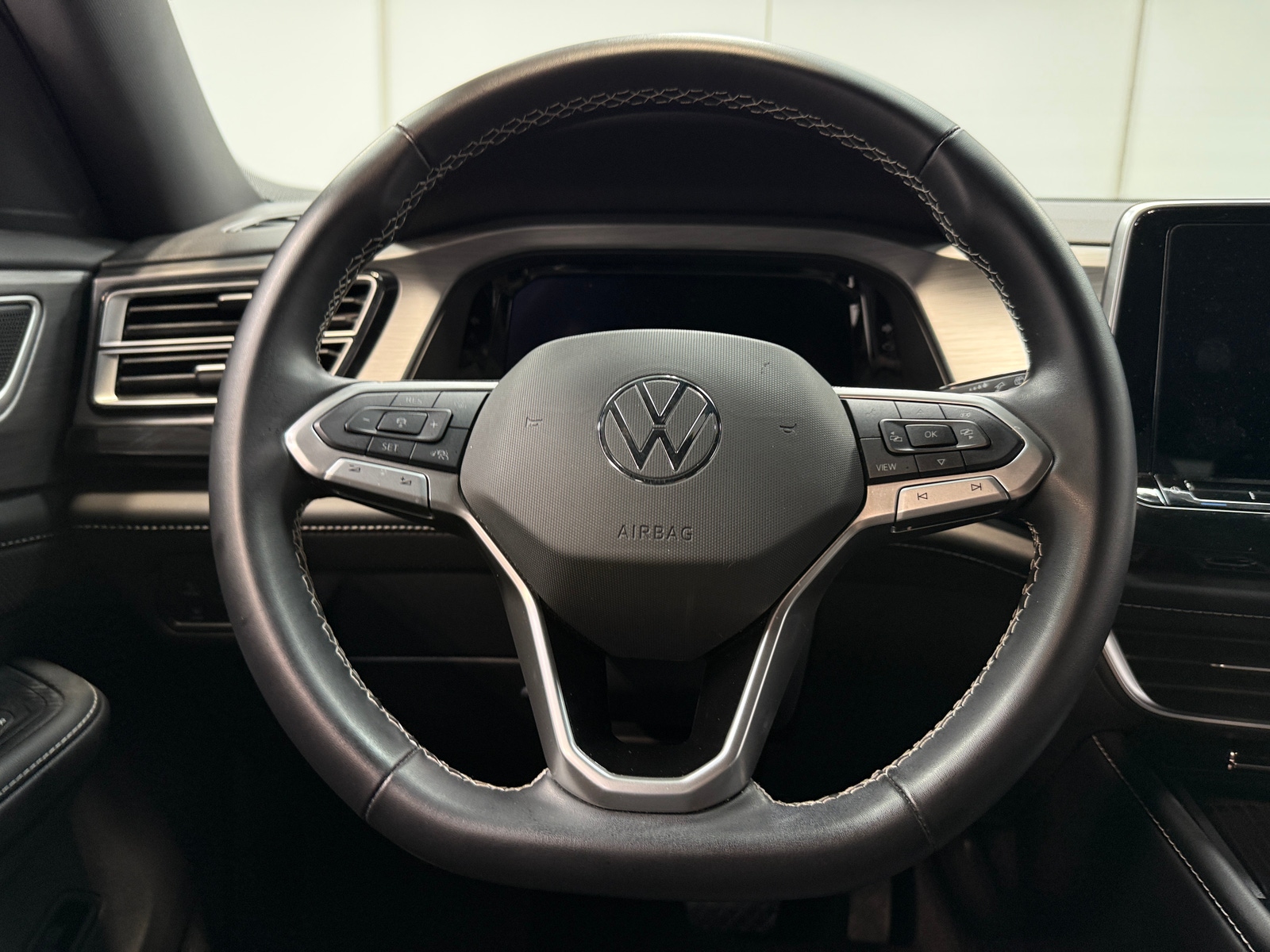 Thumbnail: 2026 Volkswagen Atlas - 4