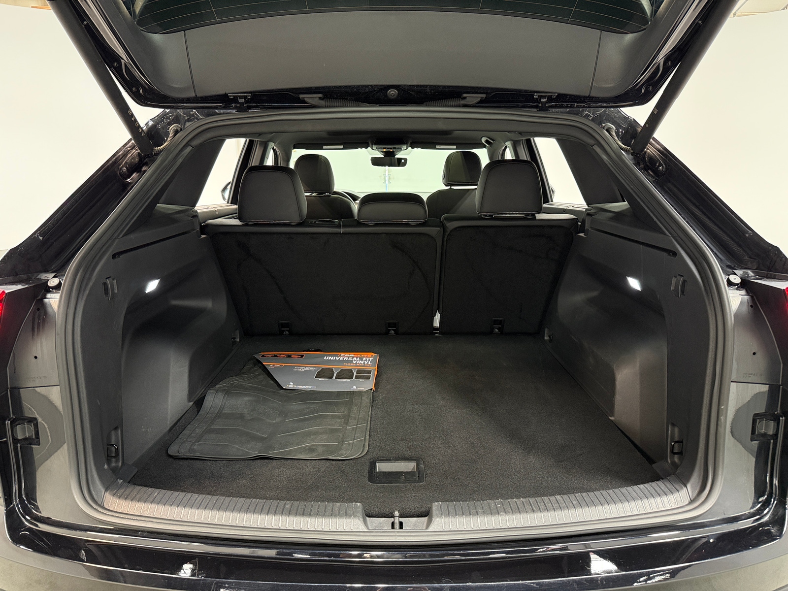Thumbnail: 2026 Volkswagen Atlas - 6