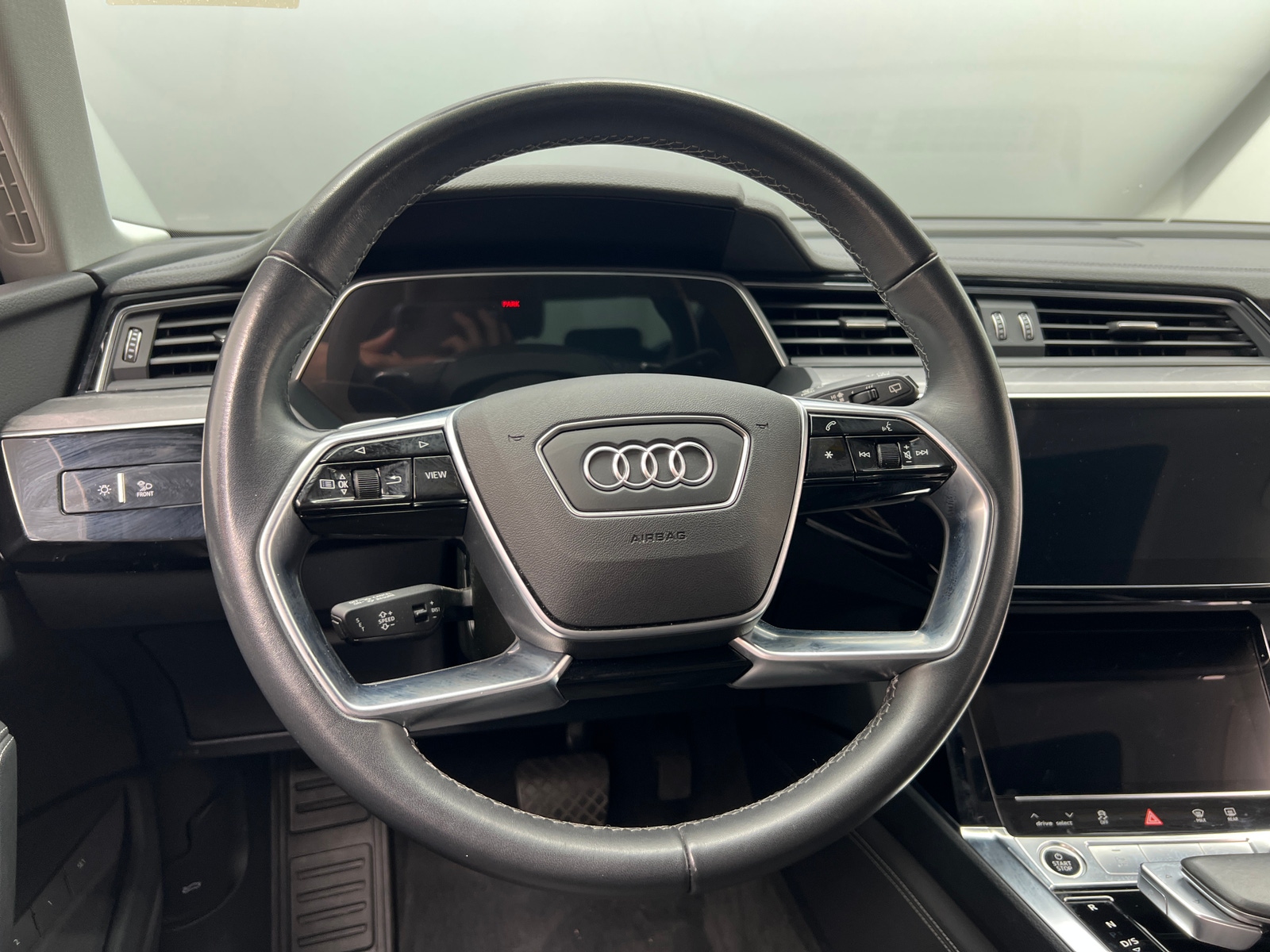 Thumbnail: 2024 Audi Q8 e-tron - 4