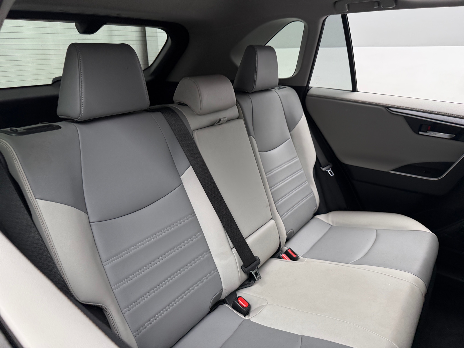 Thumbnail: 2019 Toyota RAV4 - 6