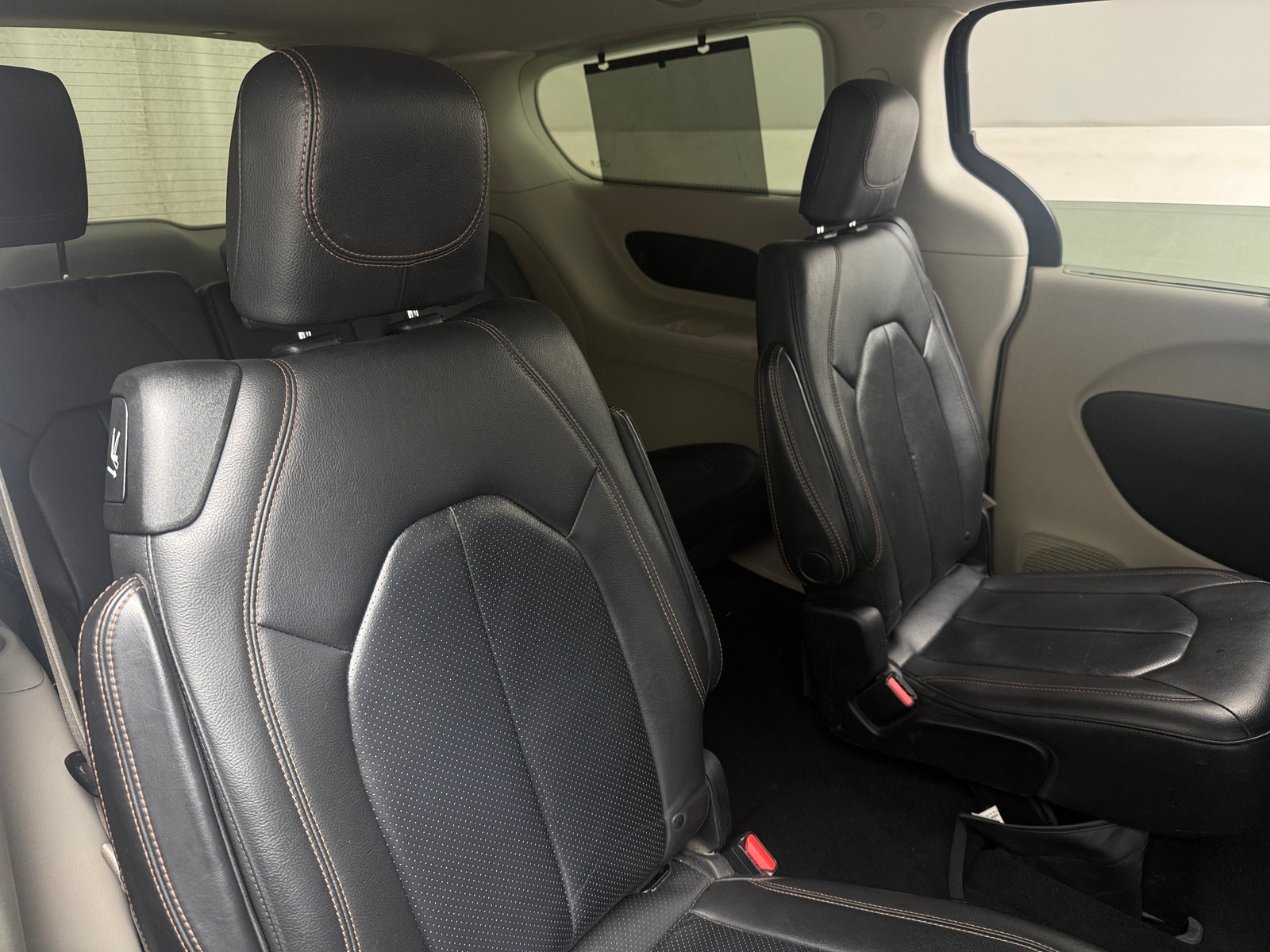 Thumbnail: 2017 Chrysler Pacifica - 5